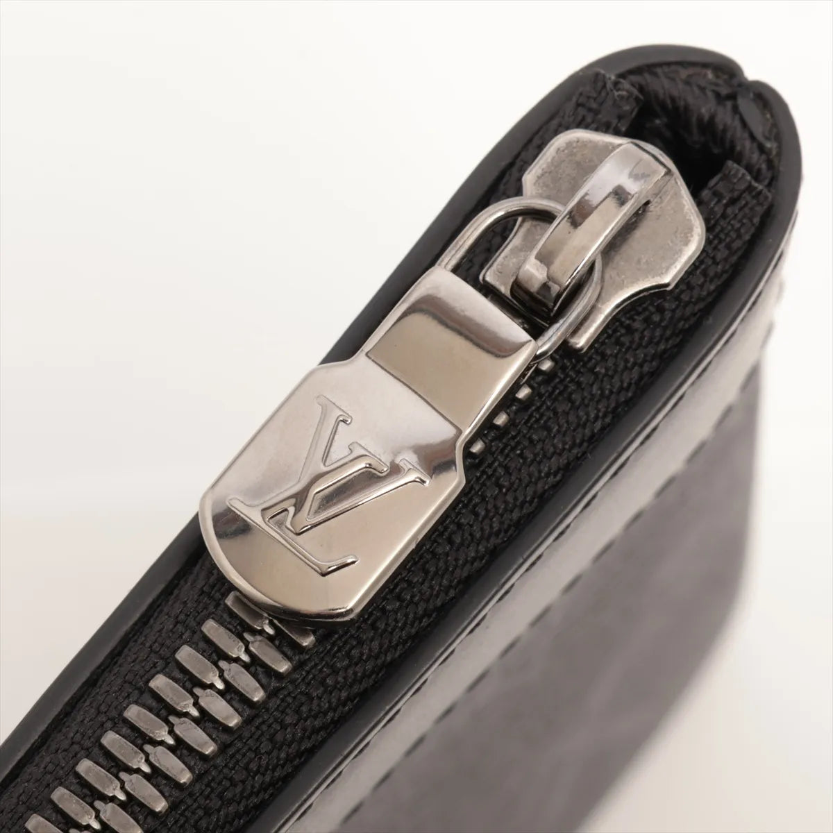 Louis Vuitton Monogram Eclipse Pochette Discovery PM Black Pouch