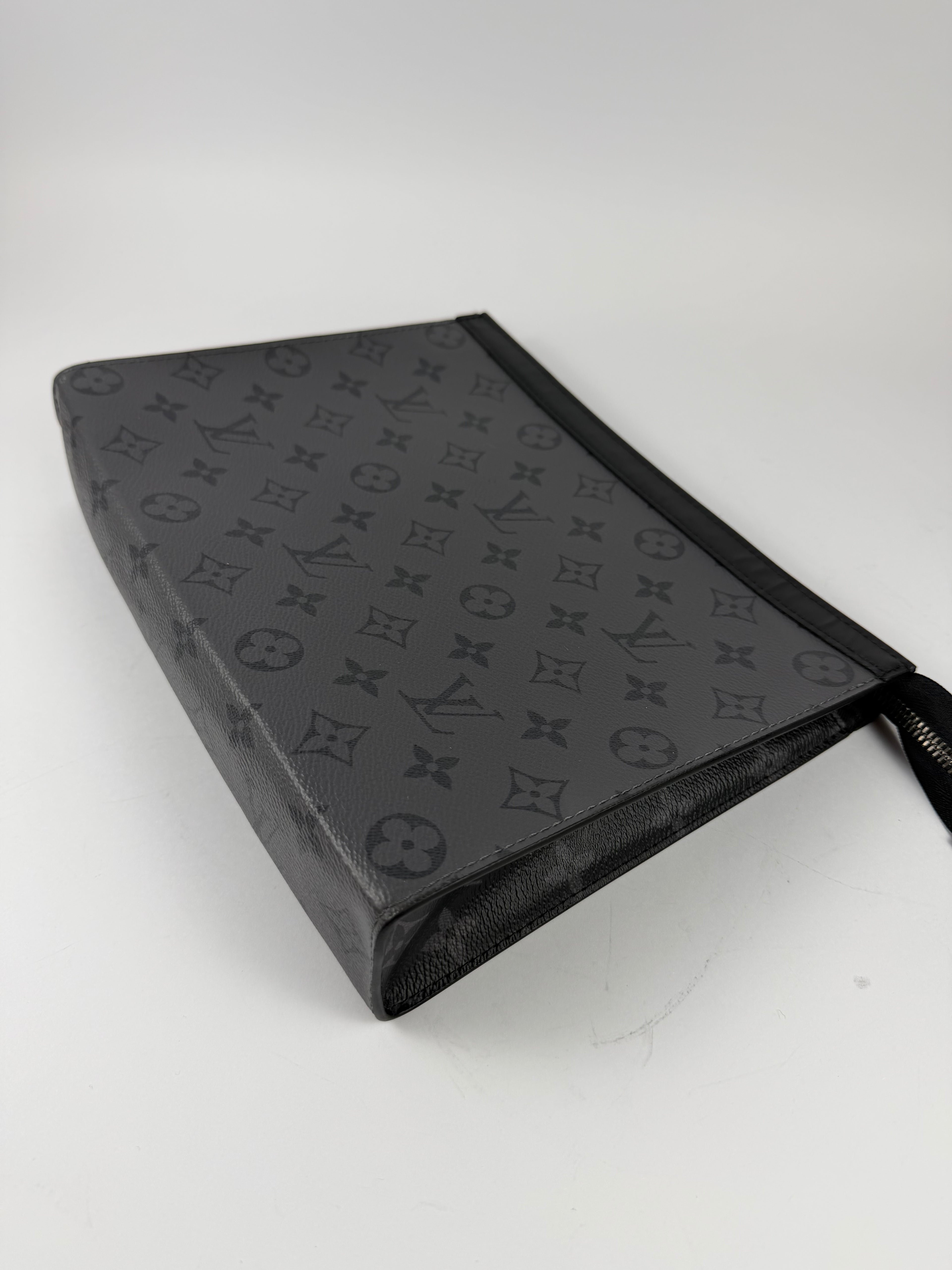 Louis Vuitton Pochette