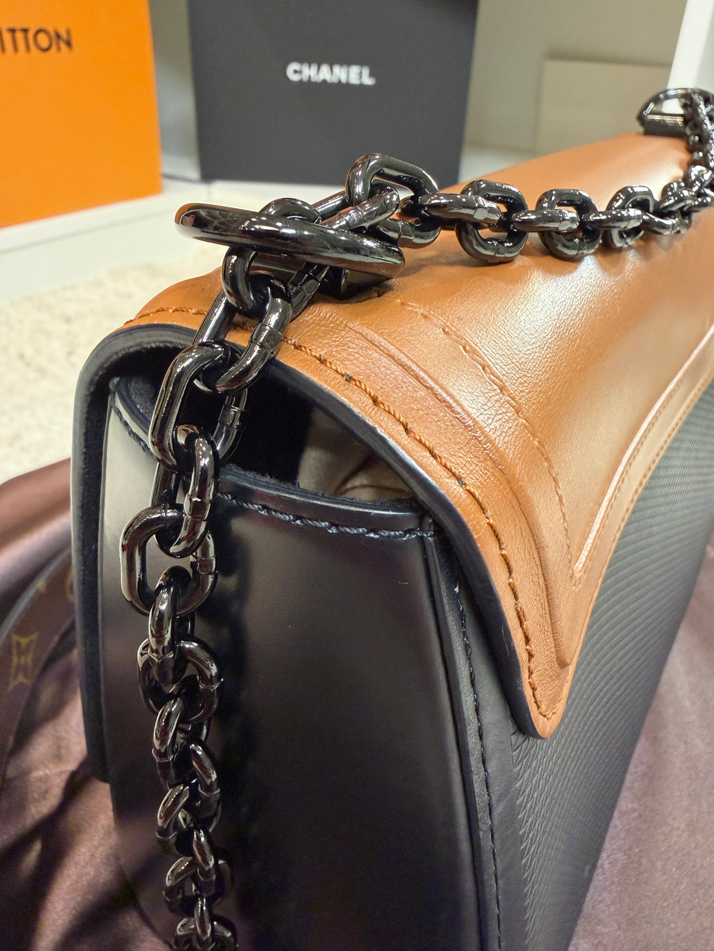 Louis Vuitton MM Twist