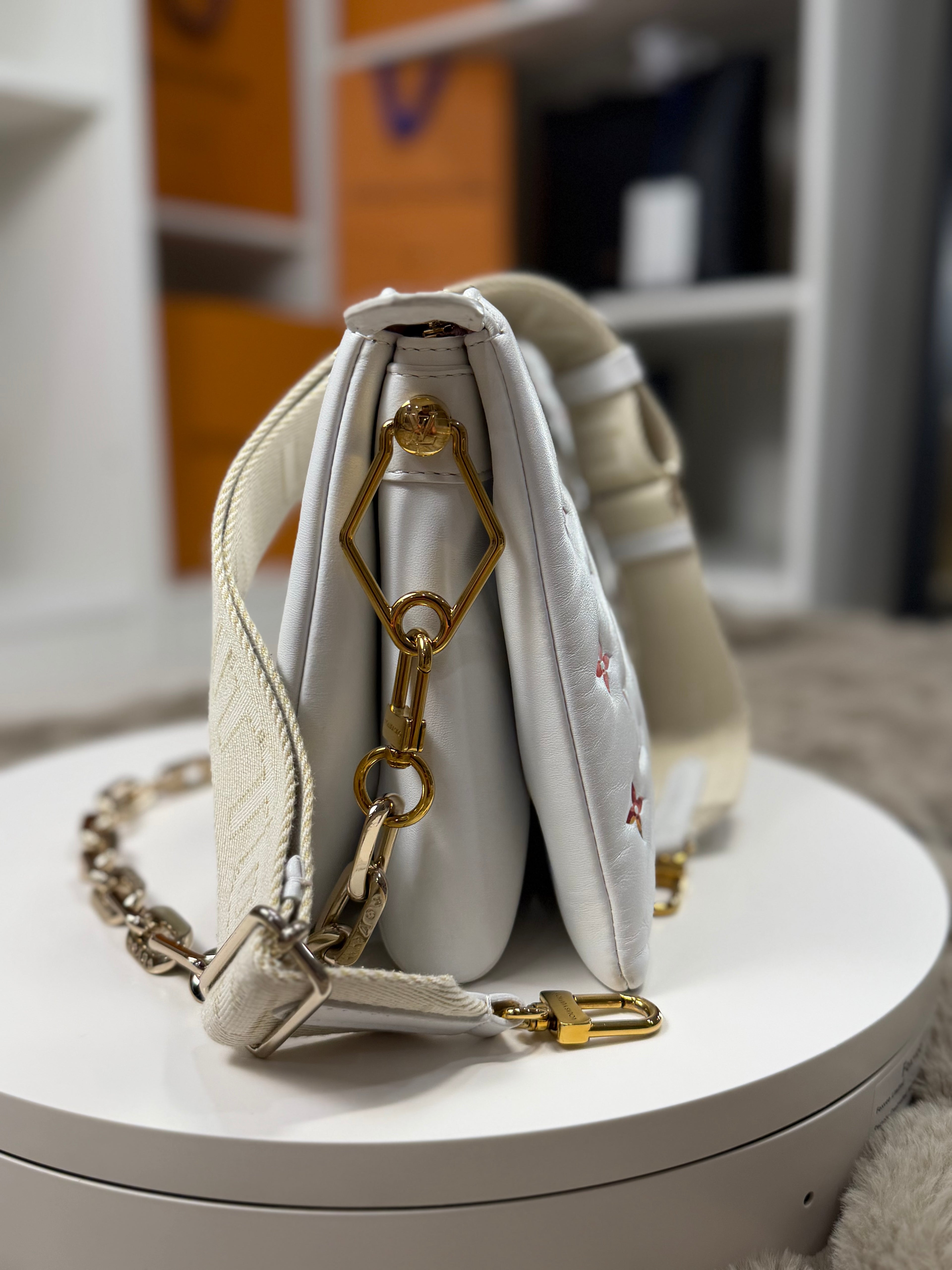 Louis Vuitton Coussin Garden PM