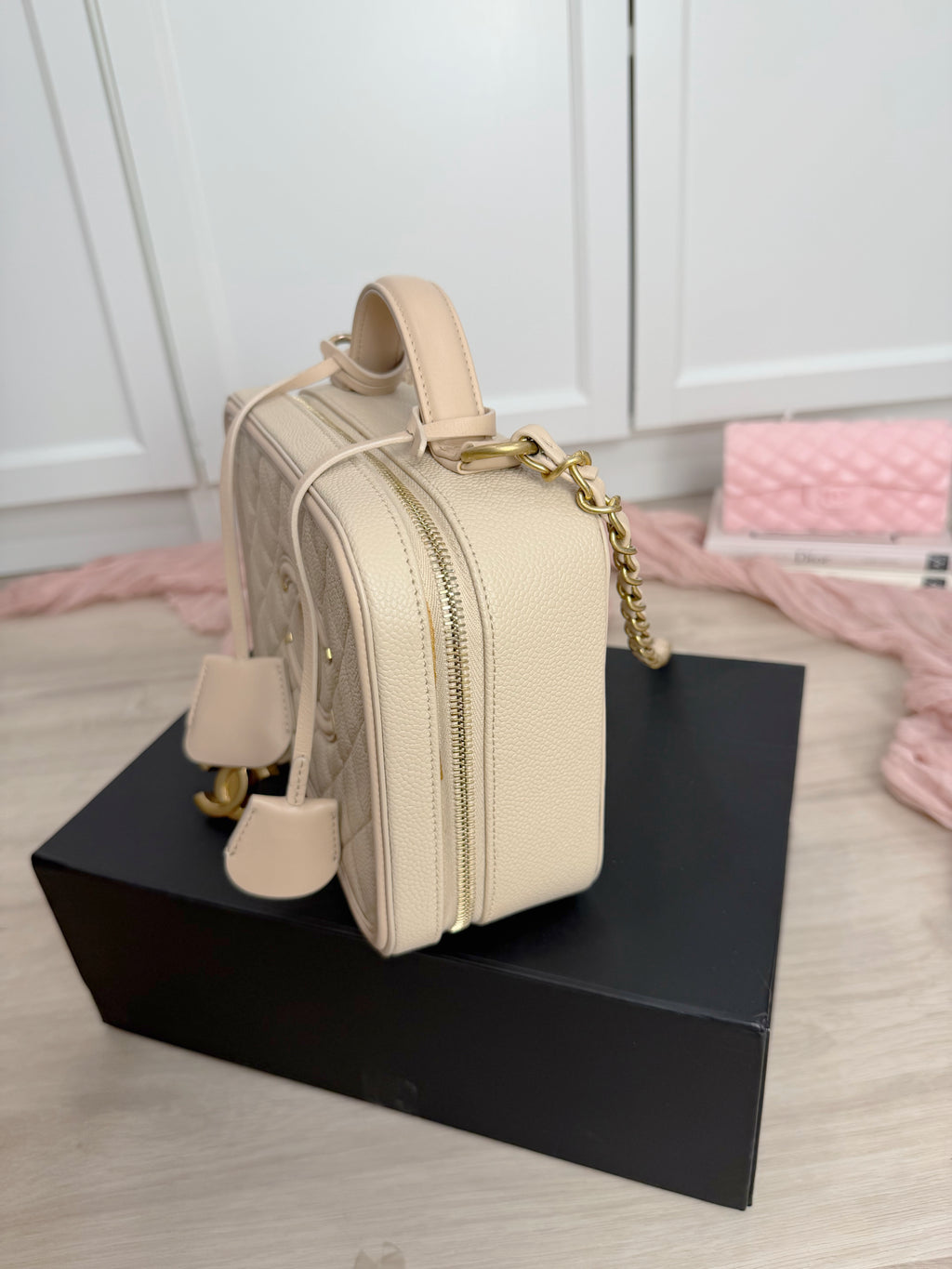 Chanel Caviar Medium Vanity