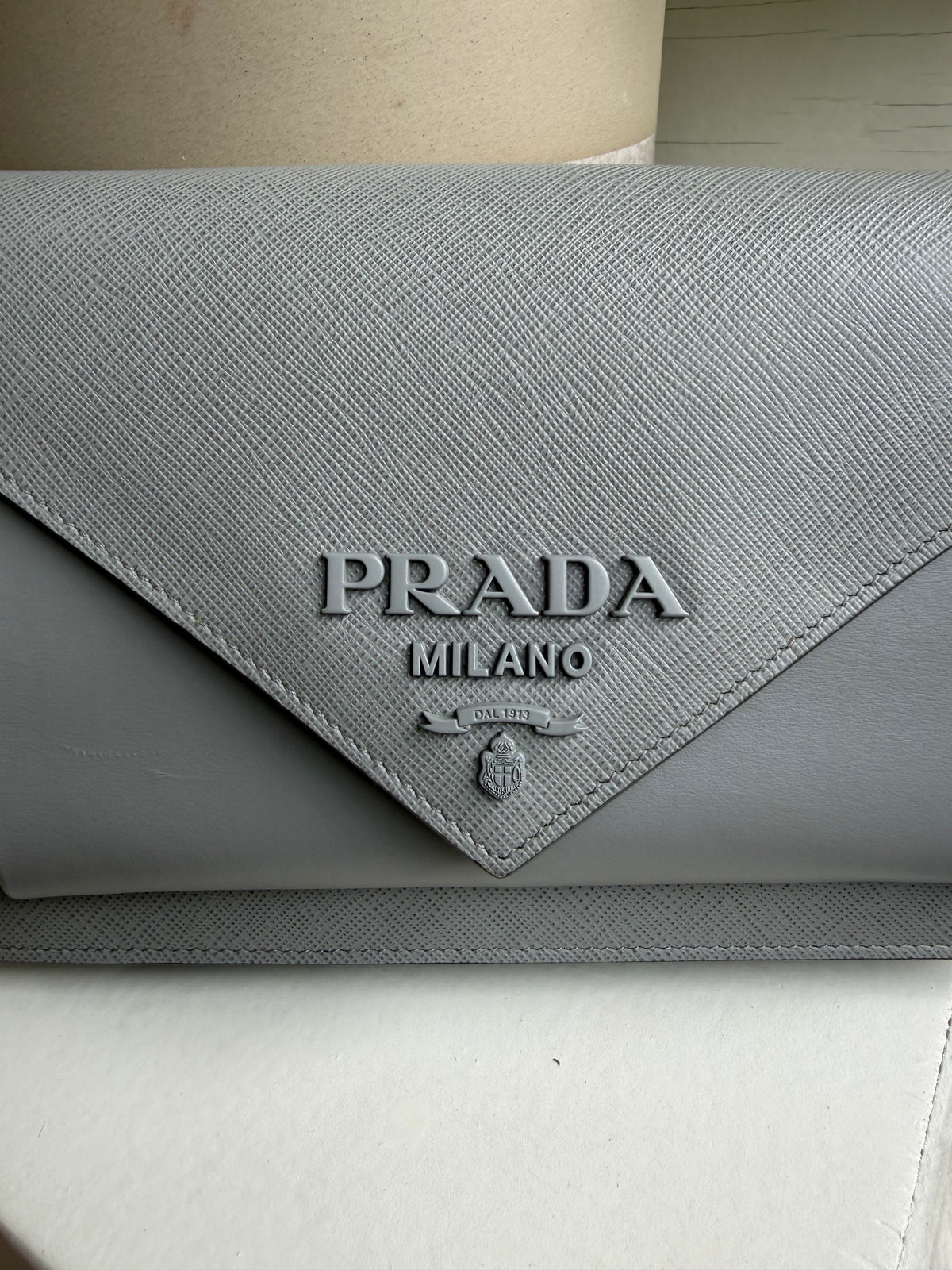 Prada Wallet on Chain