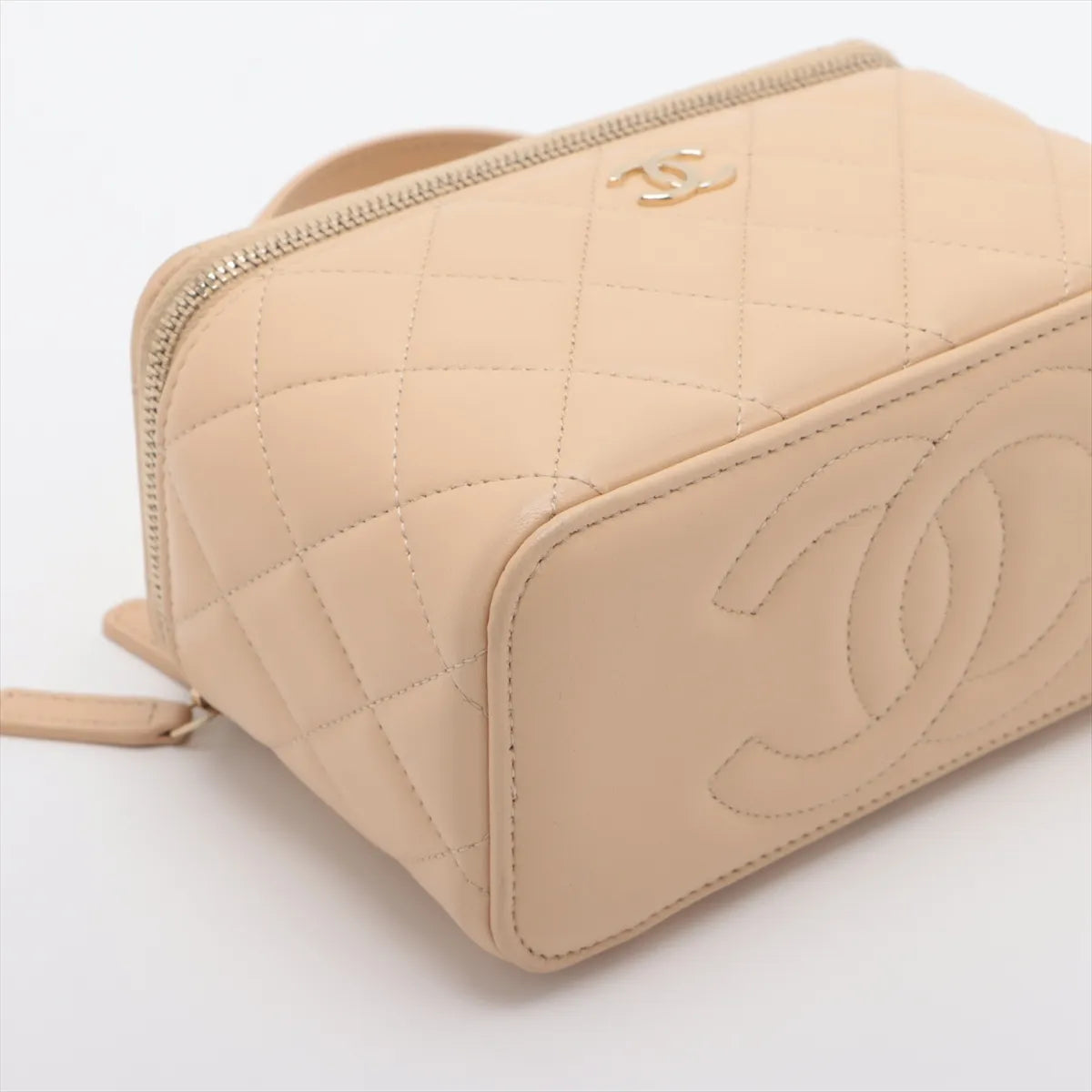 Chanel Matelasse Lambskin Chain Shoulder Bag Vanity Beige
