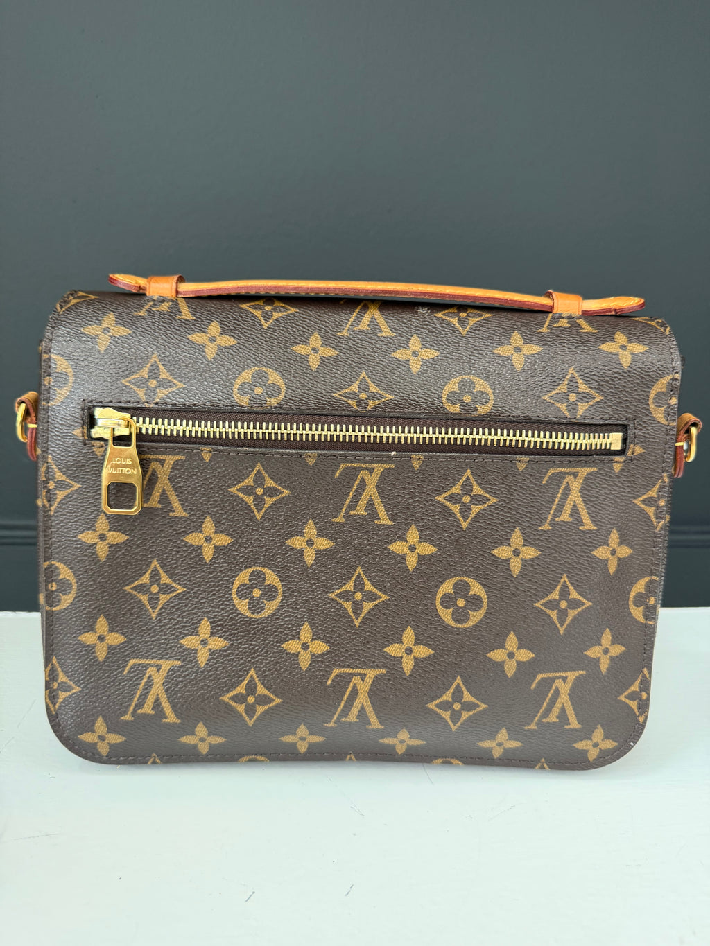 Louis Vuitton Metis