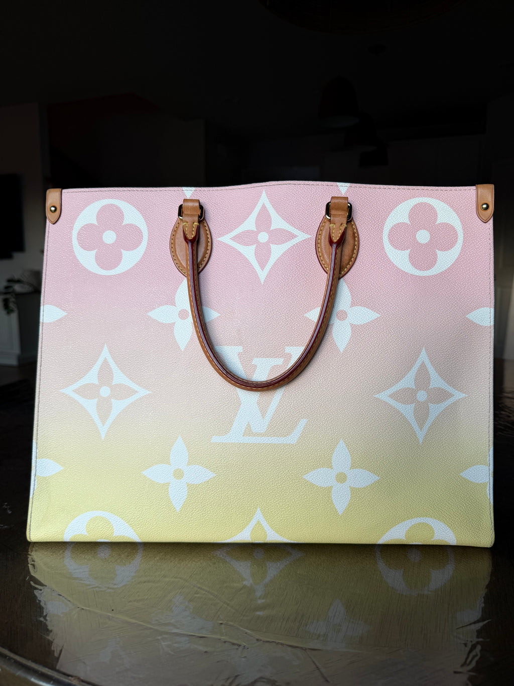 Louis Vuitton On The Go GM limited