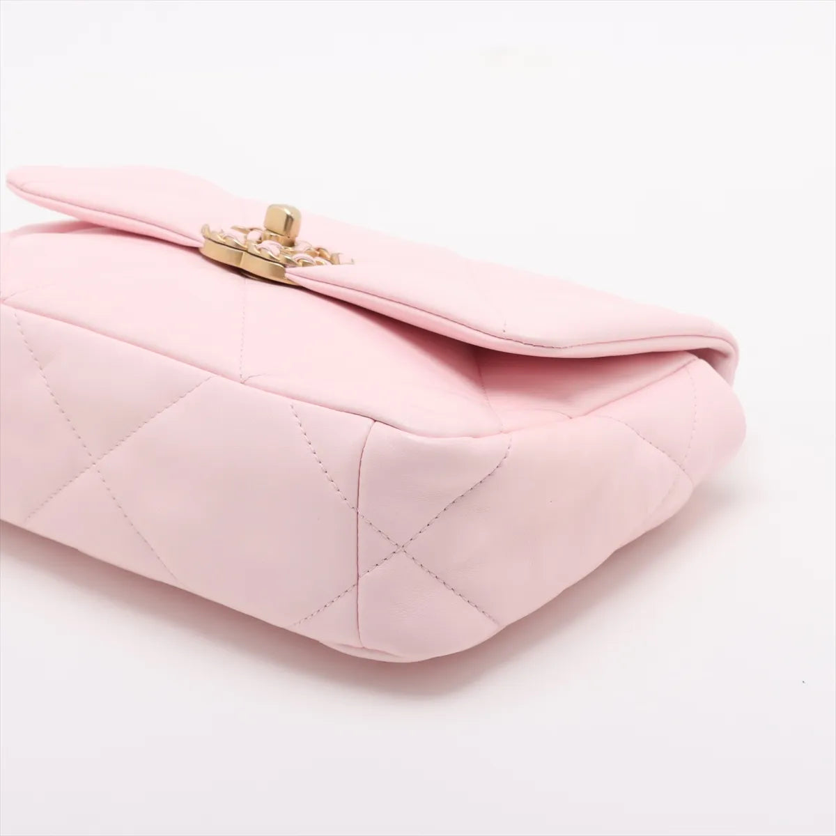 Chanel 19 Baby Pink
