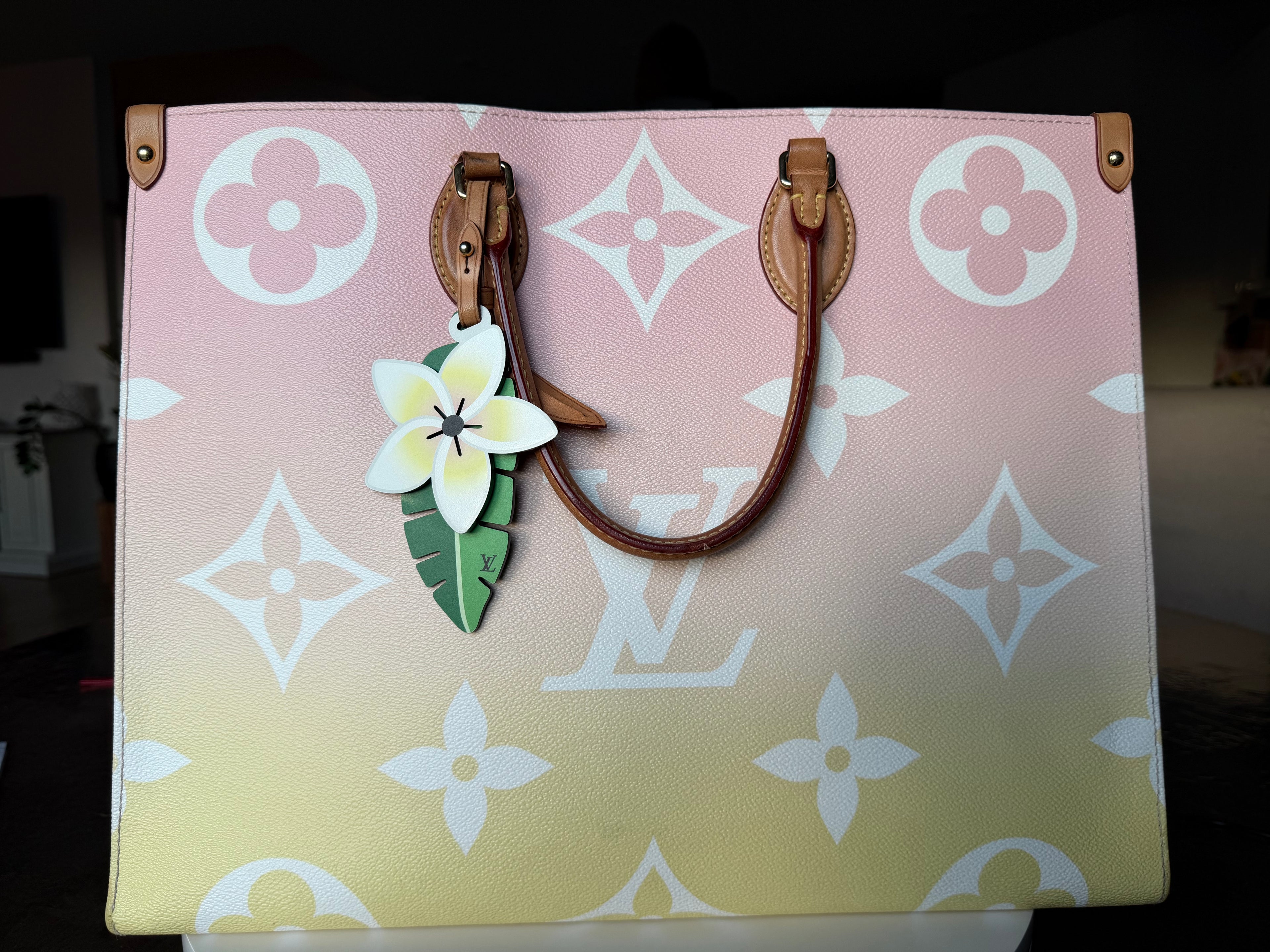Louis Vuitton On The Go GM limited