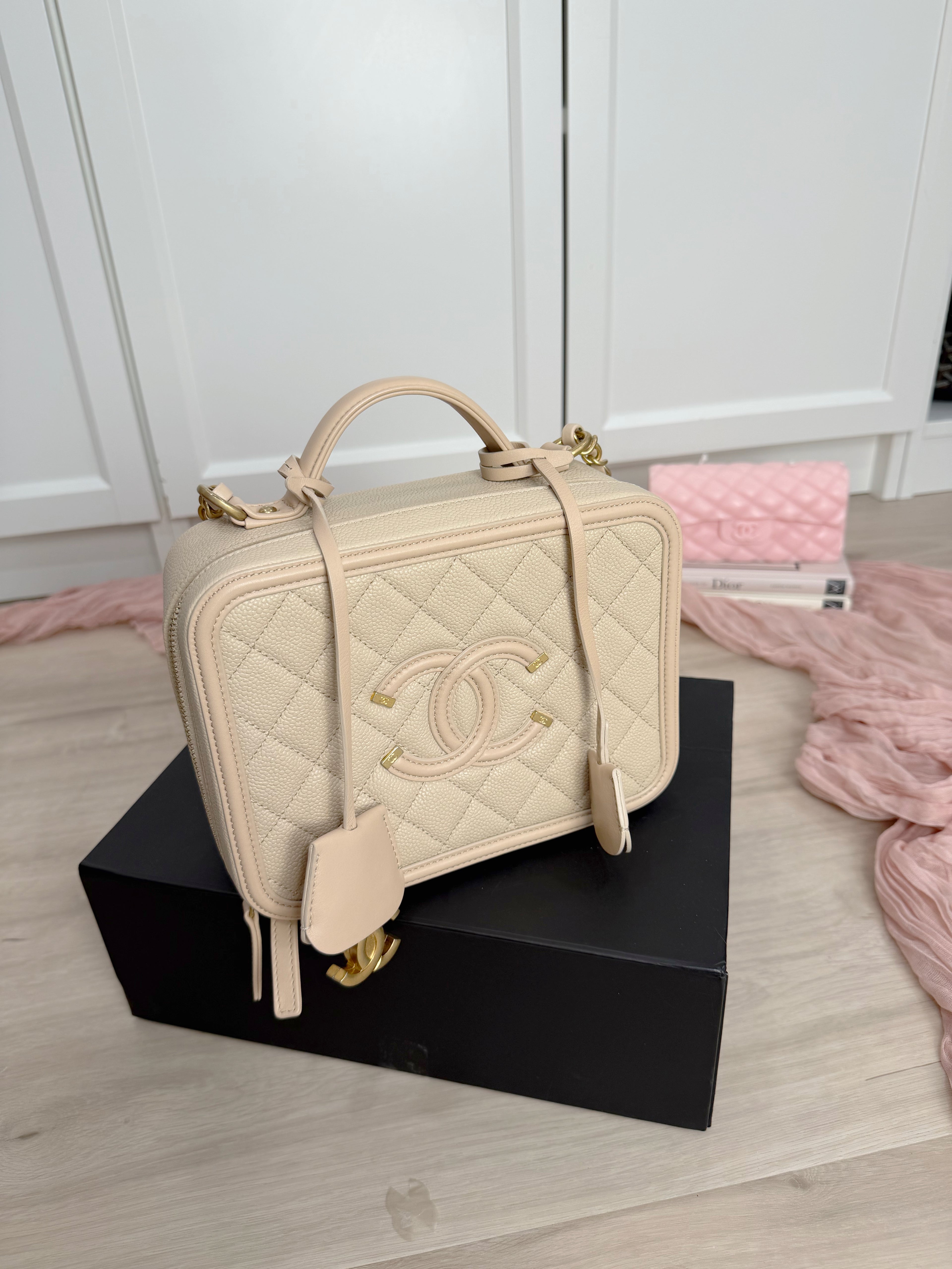 Chanel Caviar Medium Vanity