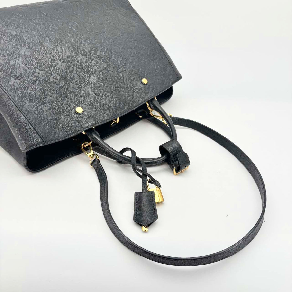Louis Vuitton Montaigne Black