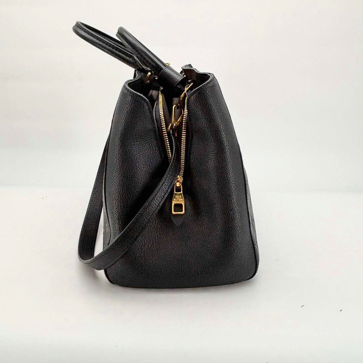 Louis Vuitton Montaigne Black