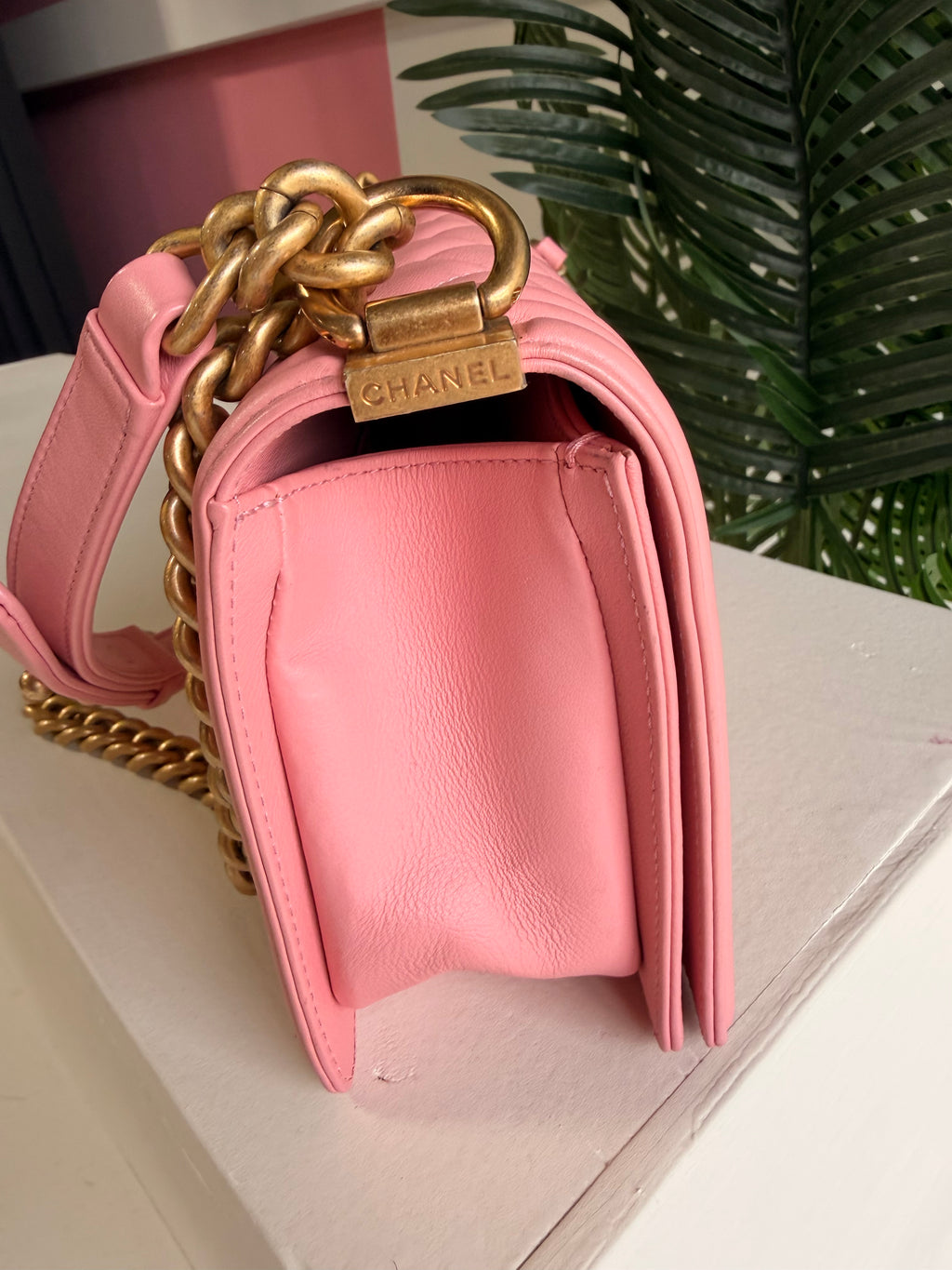 Chanel Boy Bag Medium Pink