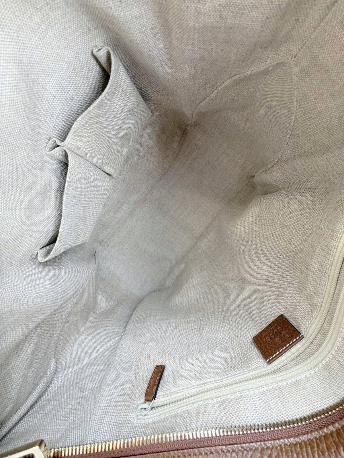 Gucci Tote Zip Up