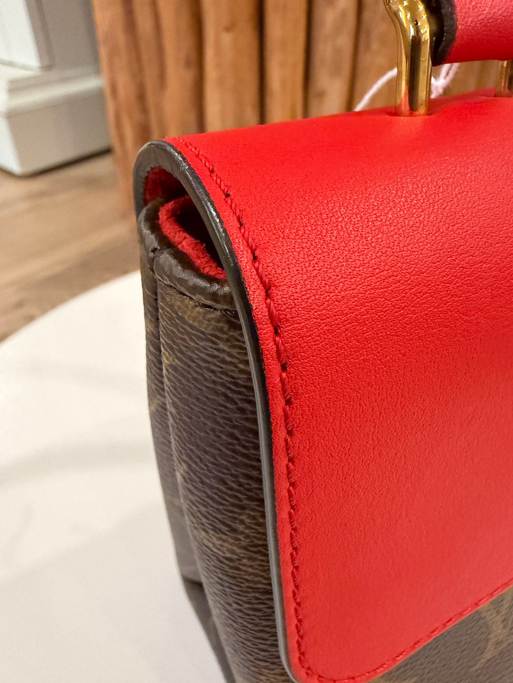 Louis Vuitton Red Locky