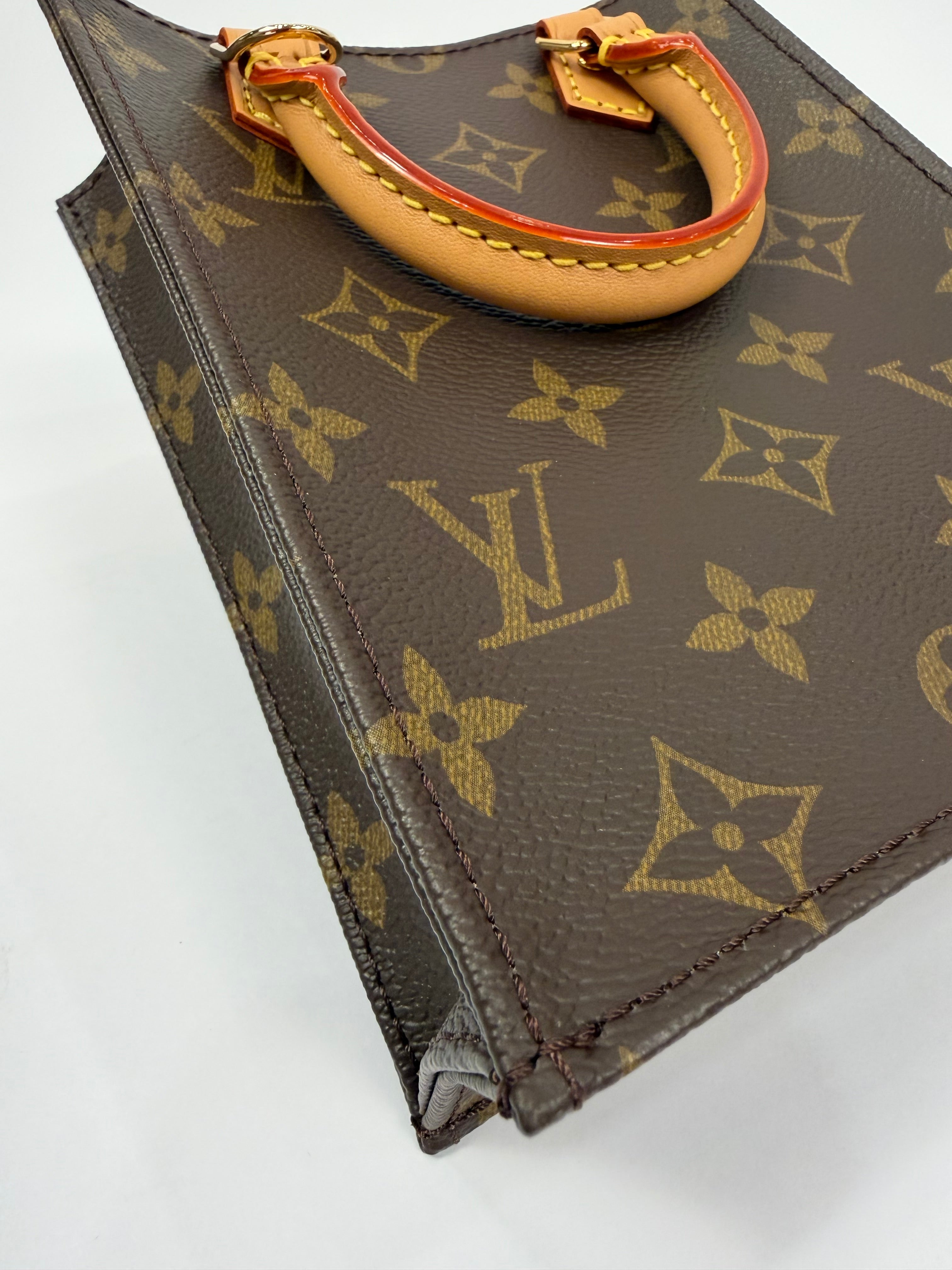 Louis Vuitton Sac Plat
