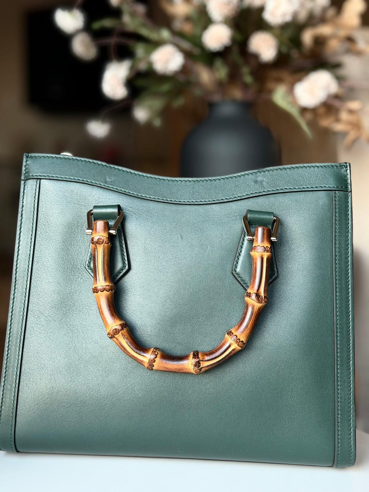 Gucci Diana Medium
