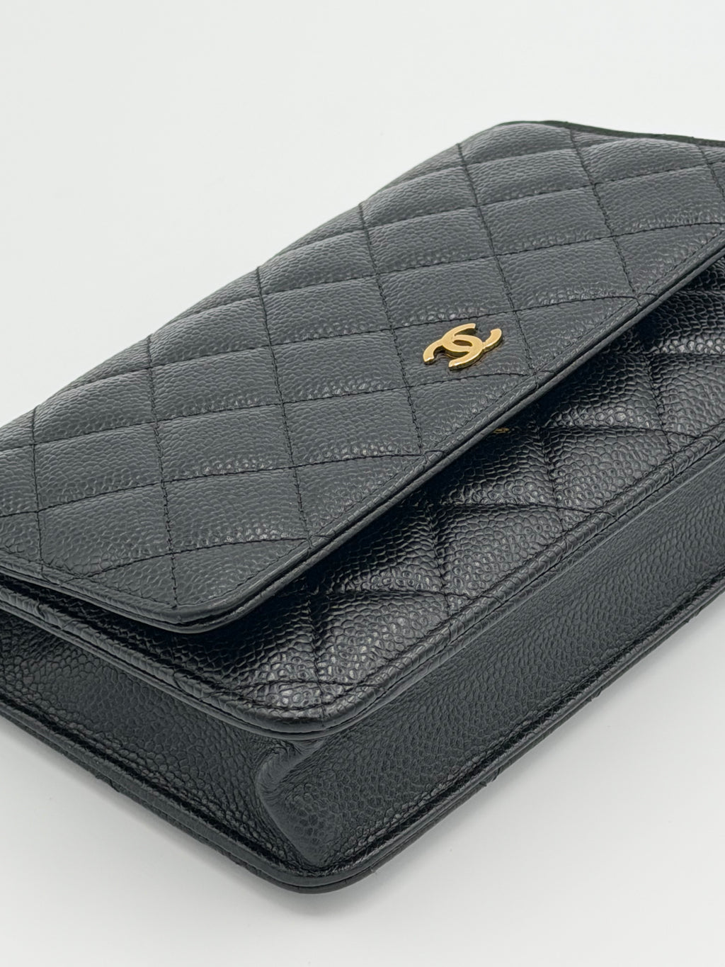 Chanel Caviar Wallet on Chain