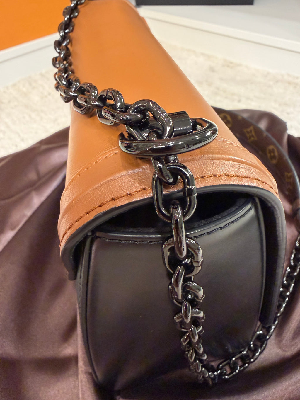 Louis Vuitton MM Twist