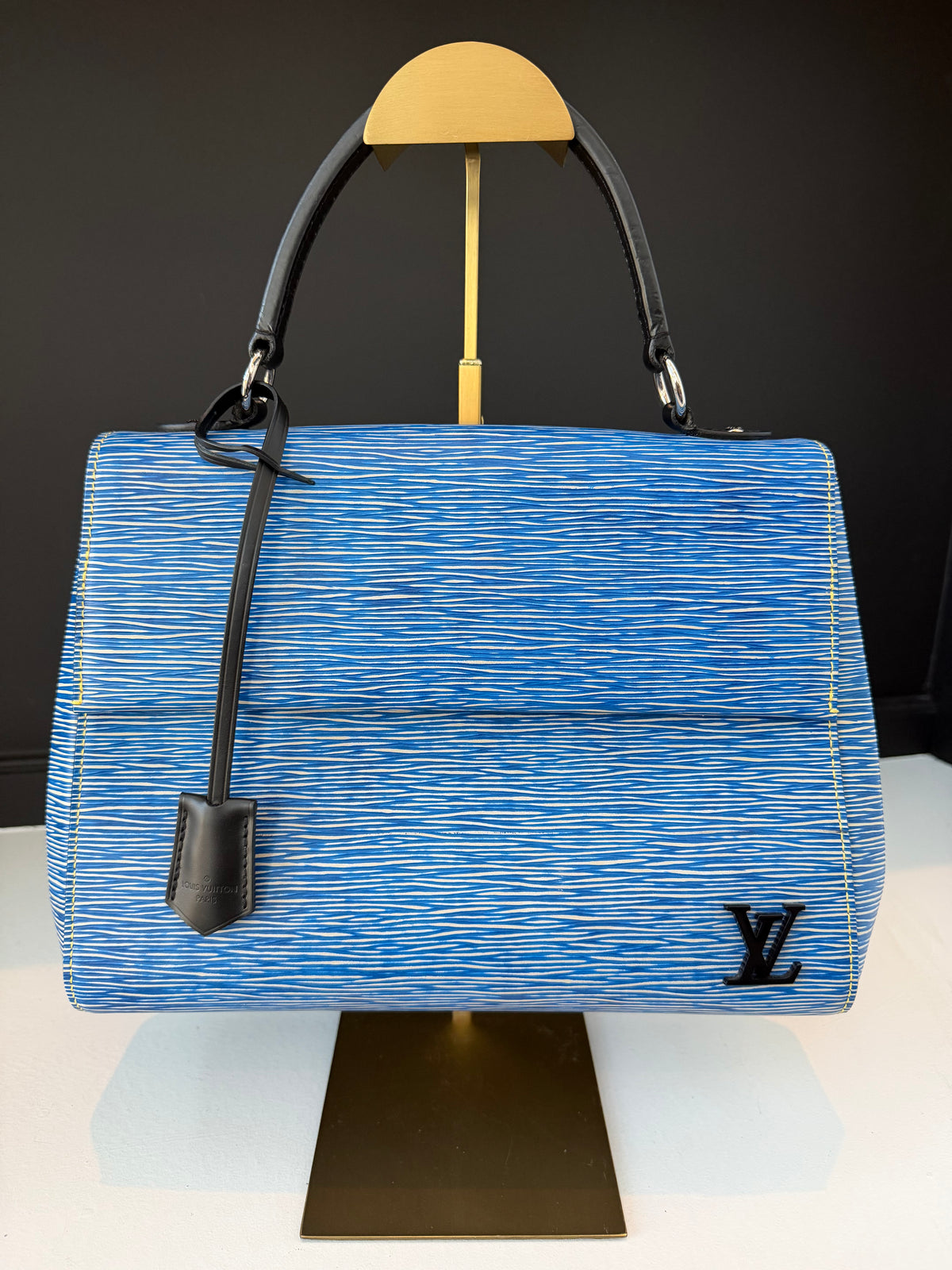 Louis Vuitton Epi Cluny