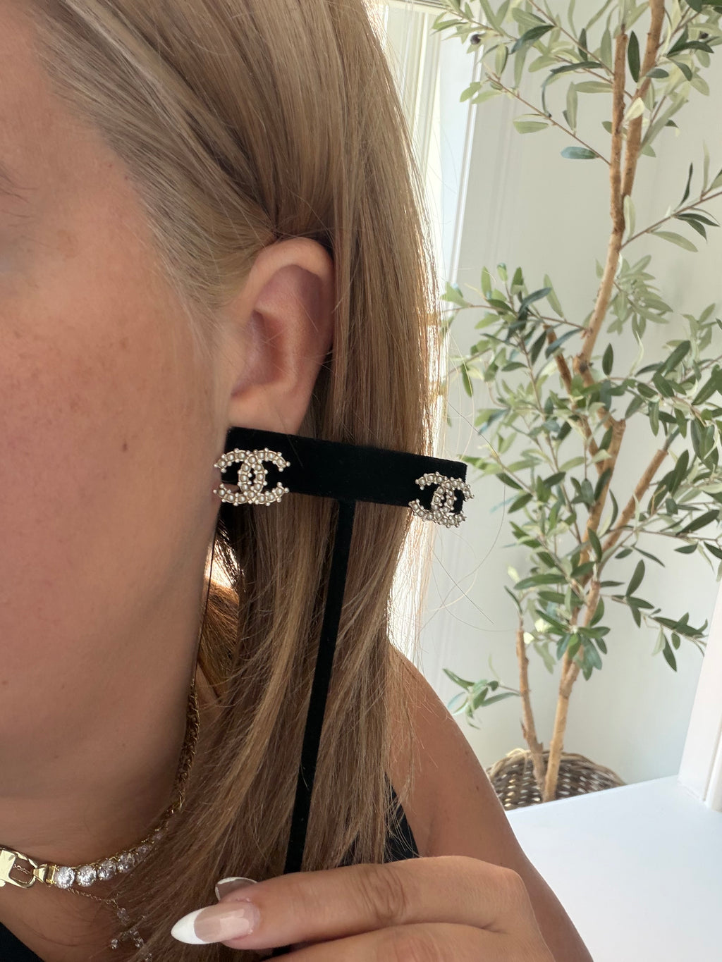 Chanel Pearl Stud Earrings