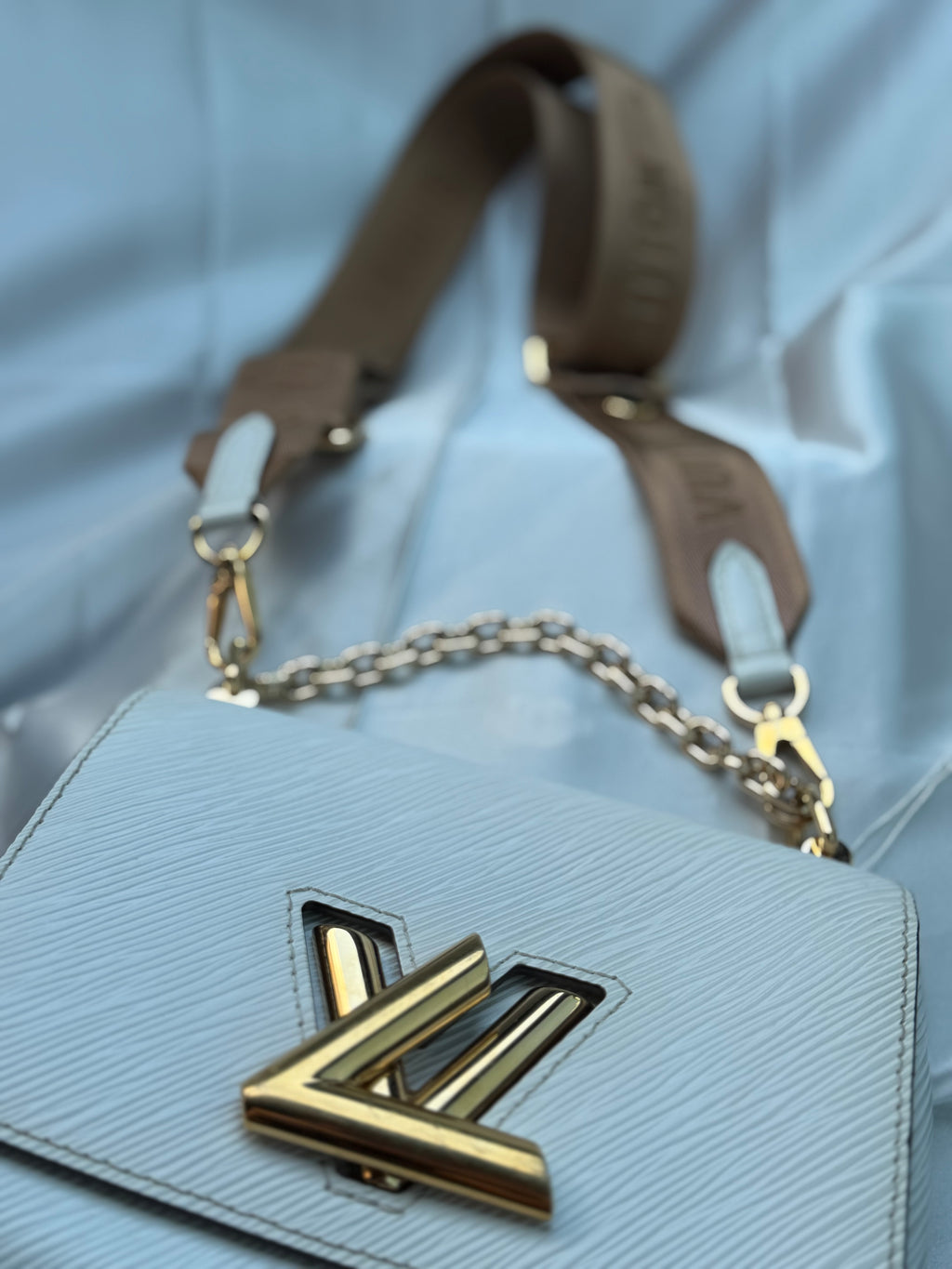 Louis Vuitton Epi Twist