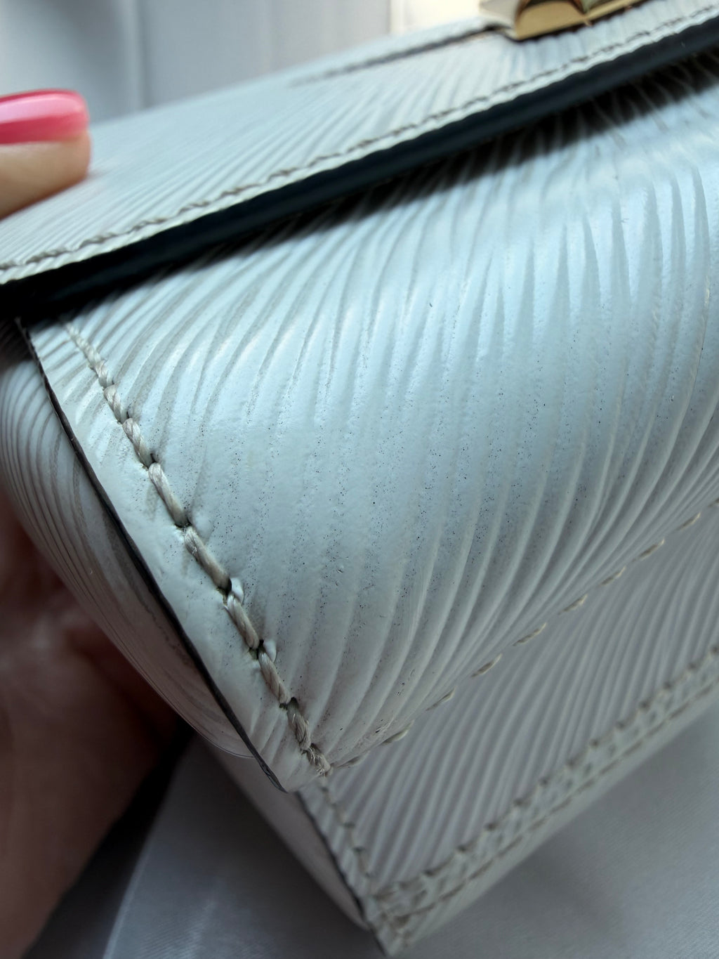 Louis Vuitton Epi Twist