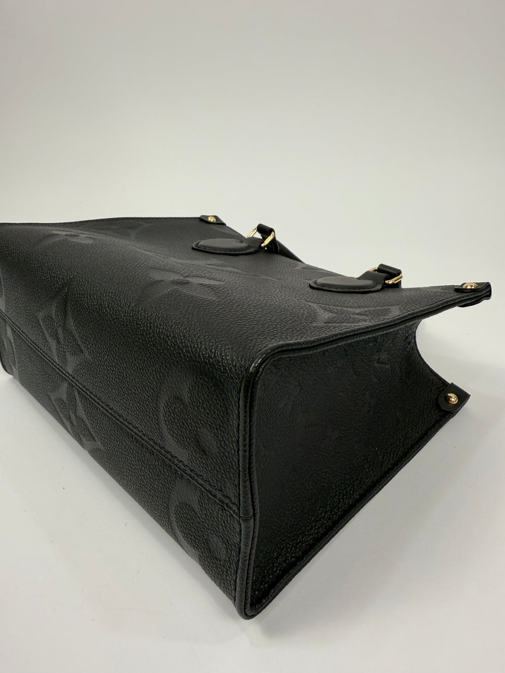 Louis Vuitton On The Go PM