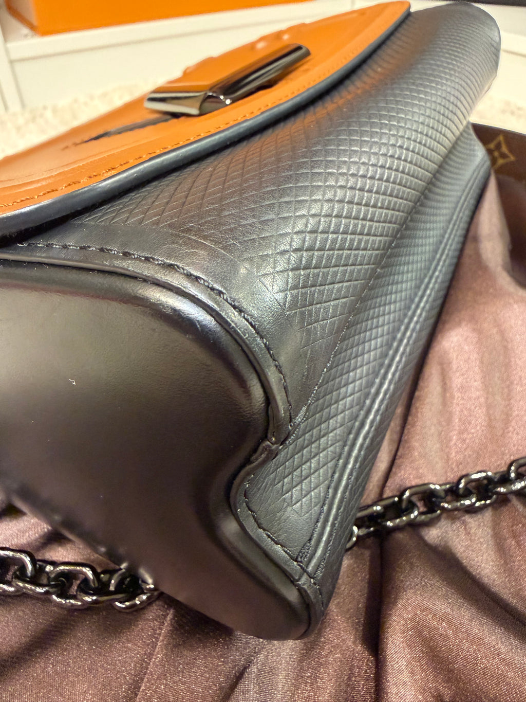 Louis Vuitton MM Twist