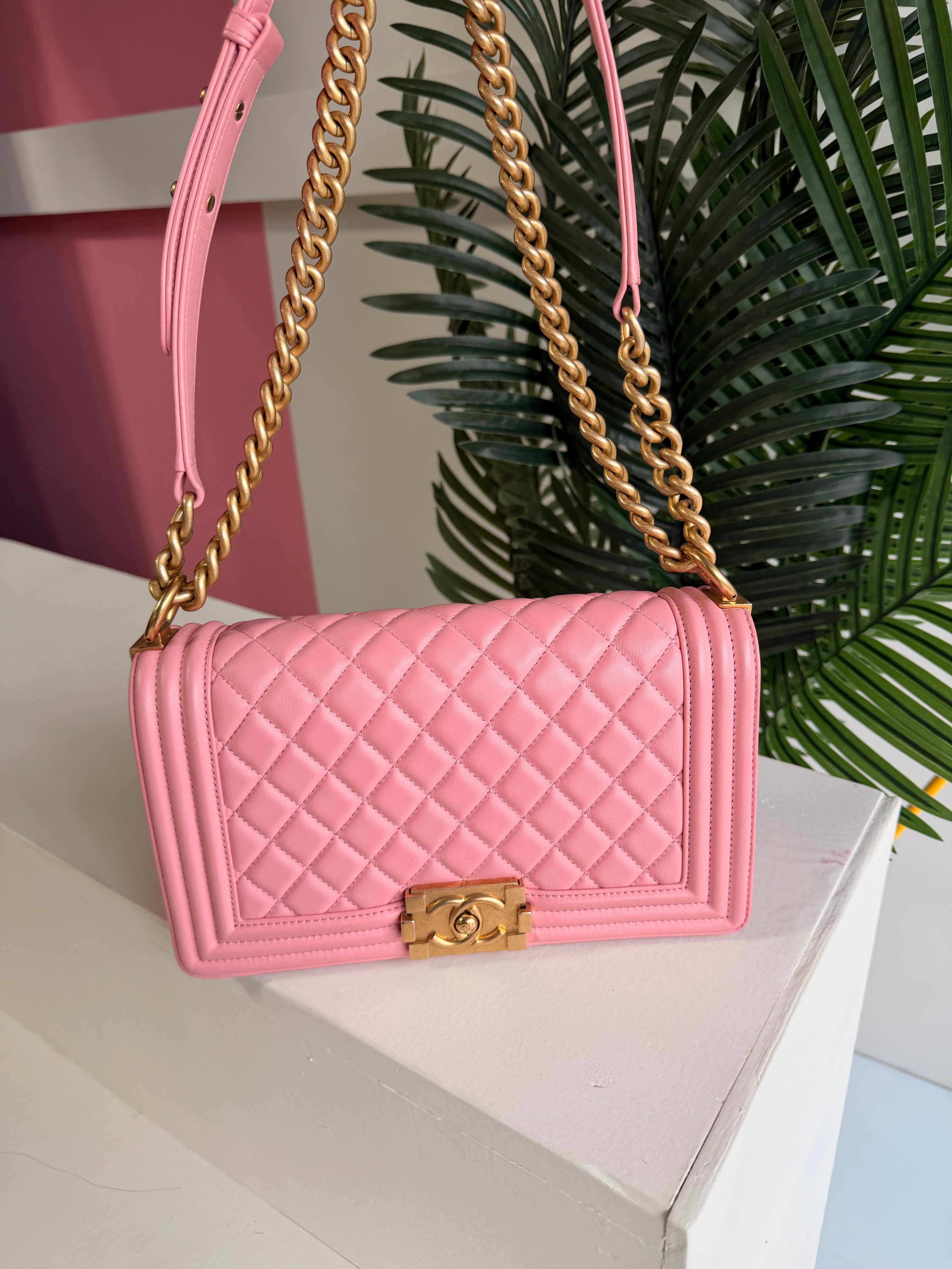Chanel Boy Bag Medium Pink
