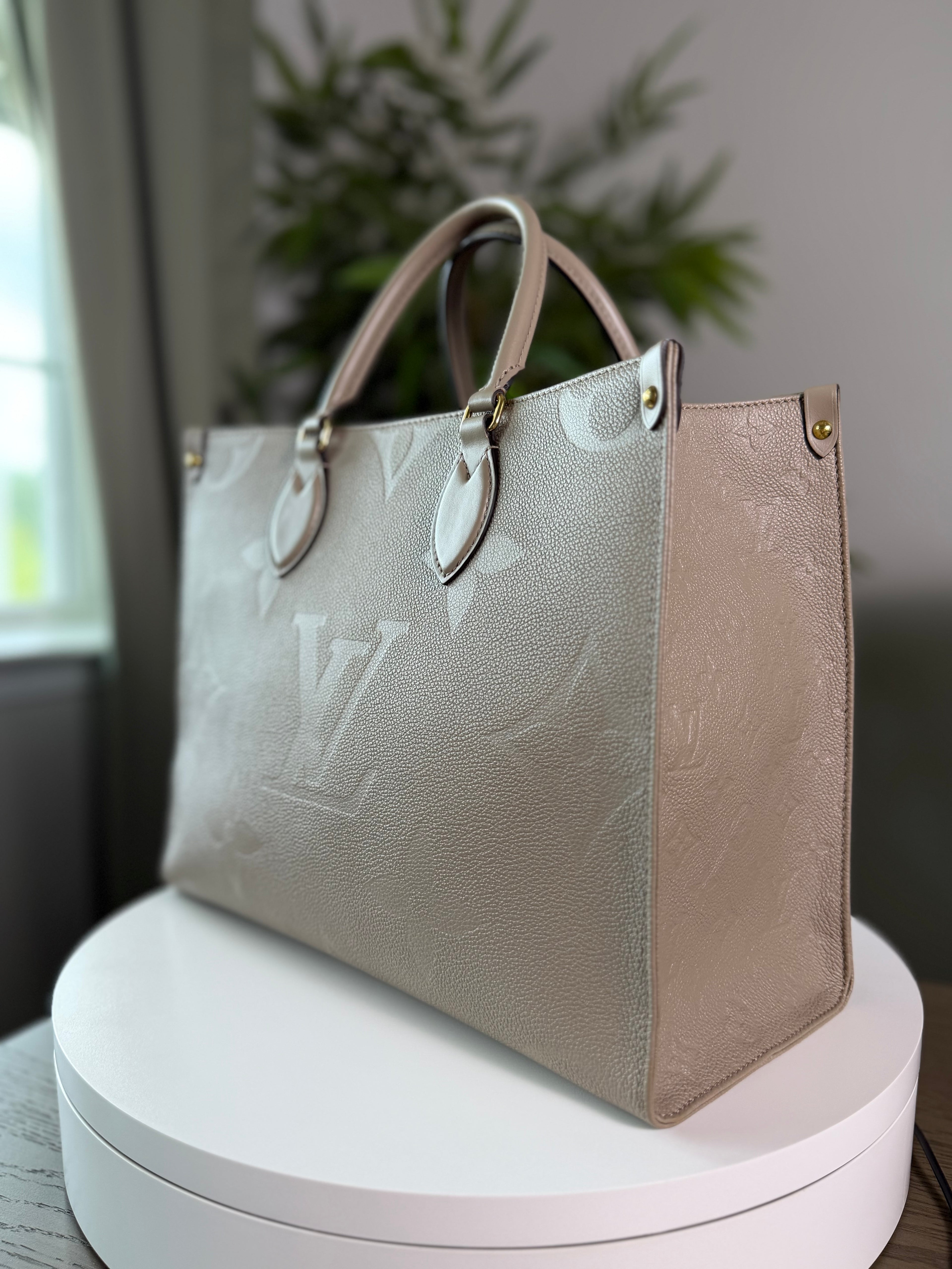 Louis Vuitton On The Go MM