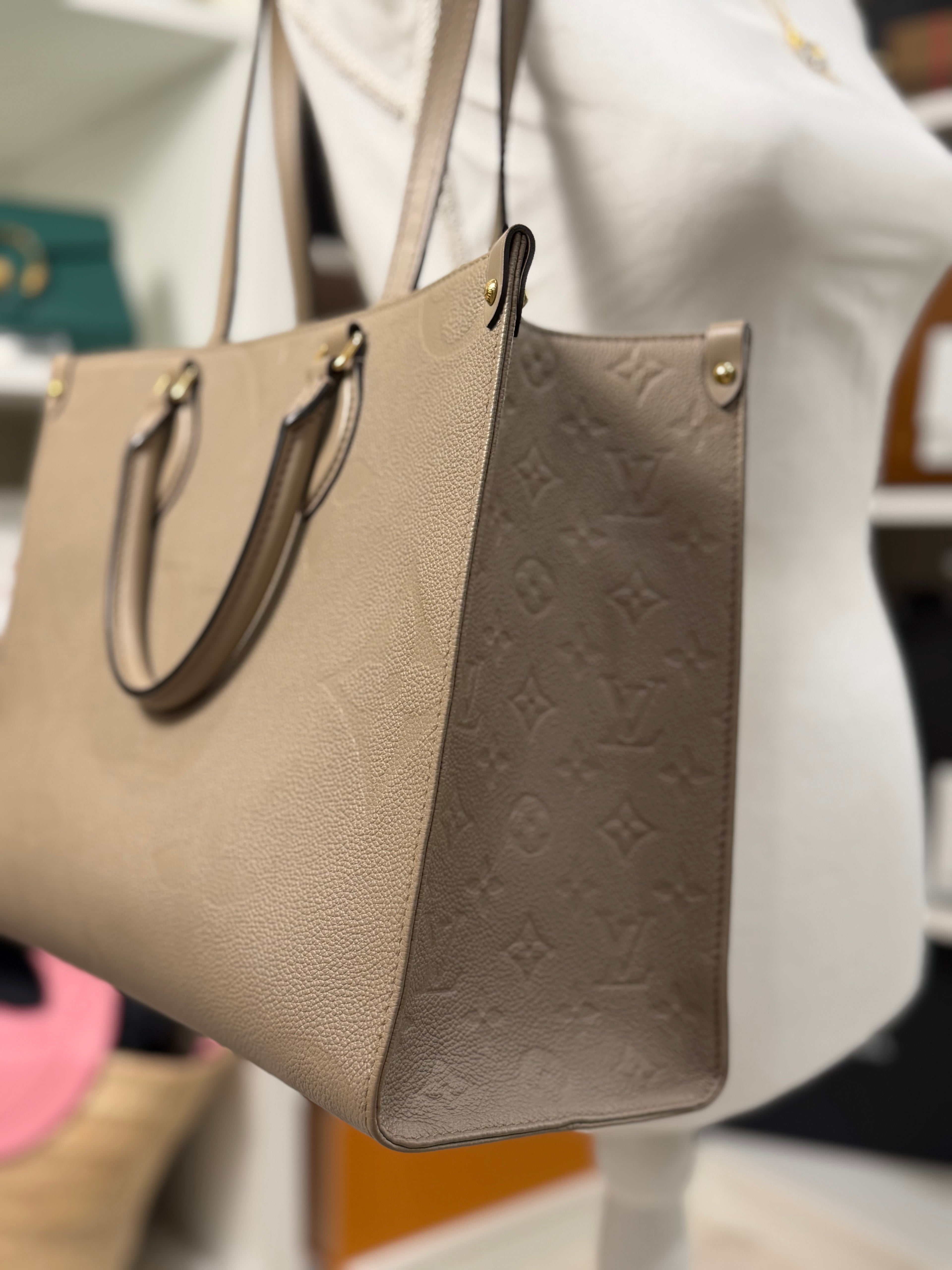 Louis Vuitton On The Go MM