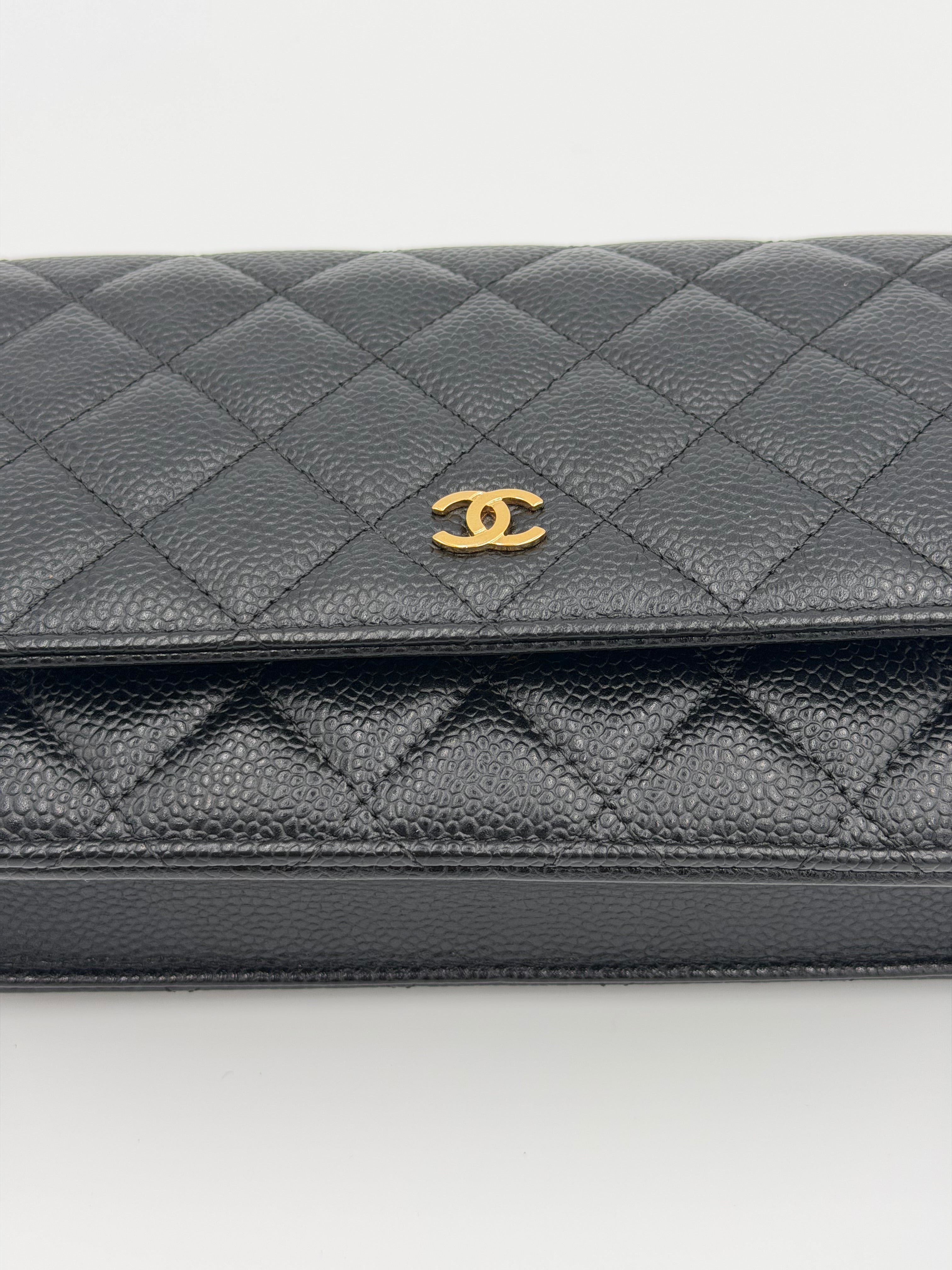 Chanel Caviar Wallet on Chain