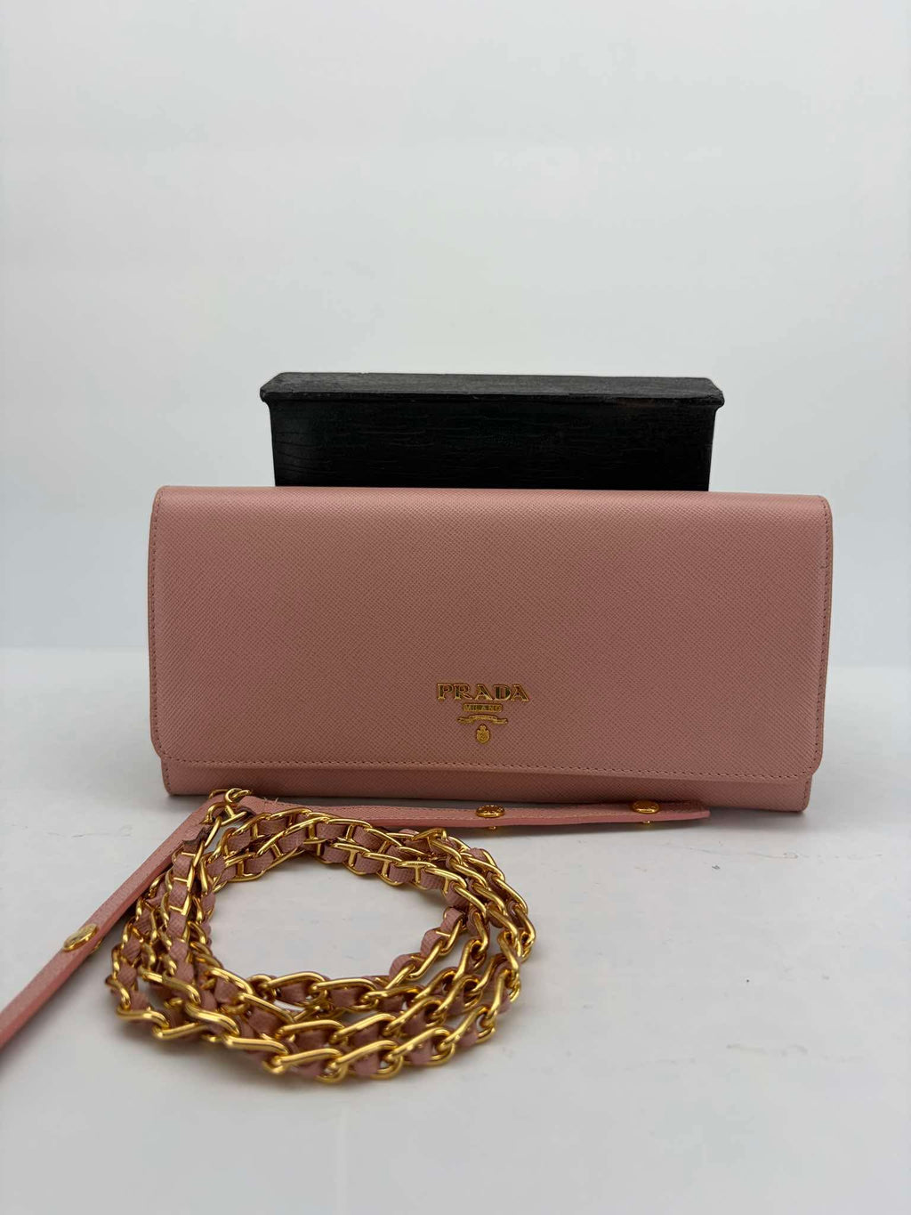 Prada Wallet On Chain