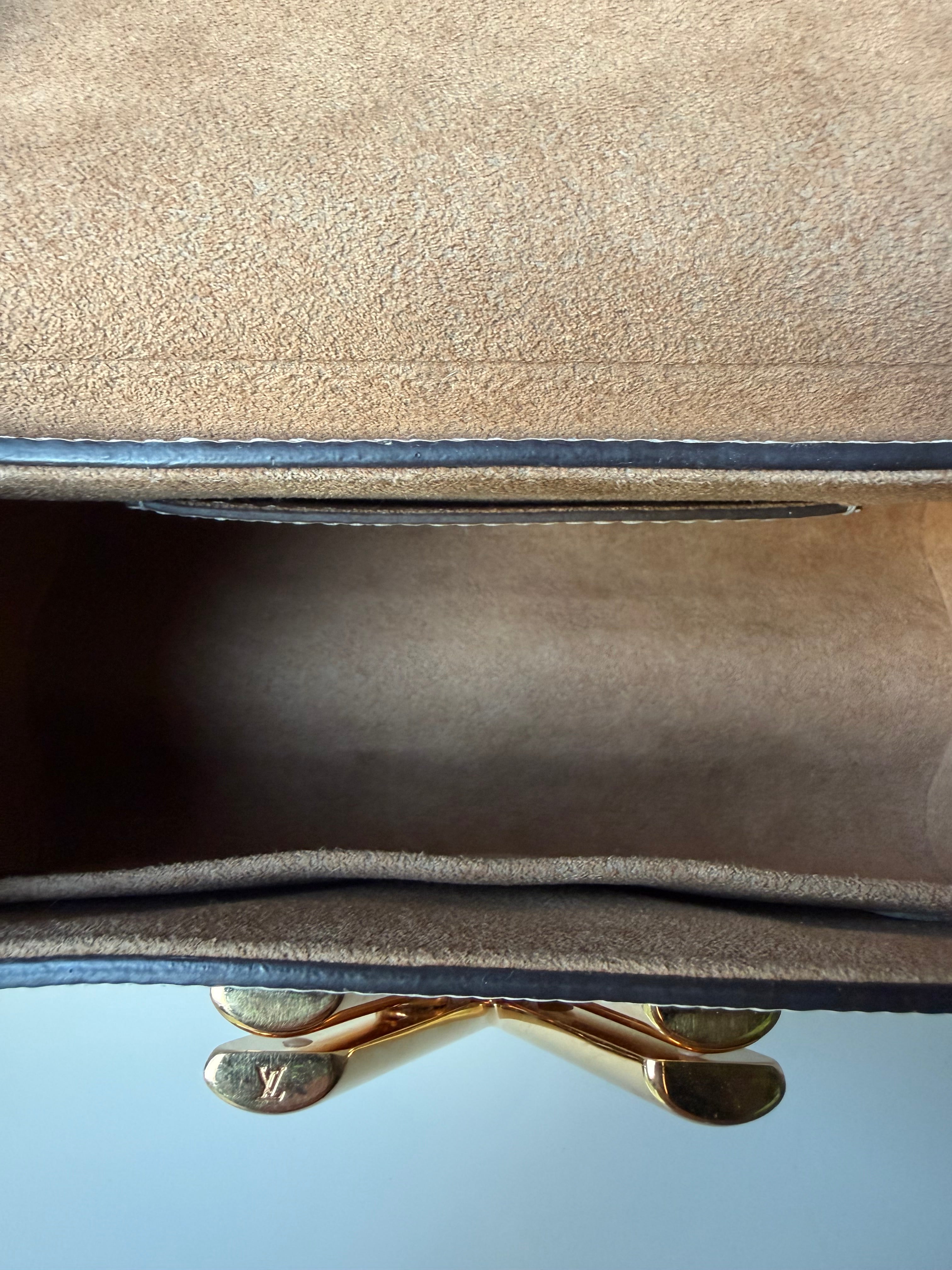 Louis Vuitton Twist Top Handle , Canvas Strap