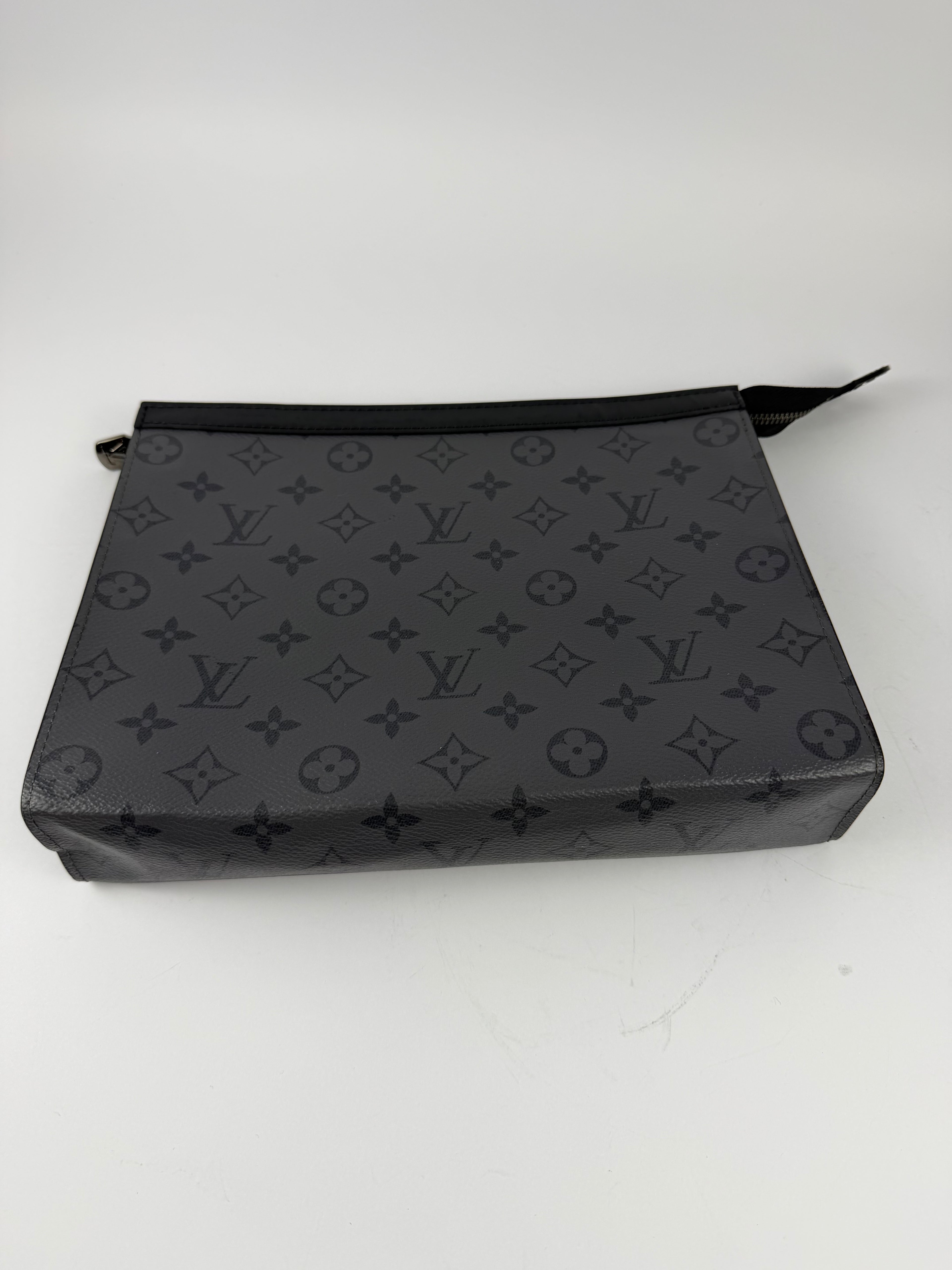 Louis Vuitton Pochette