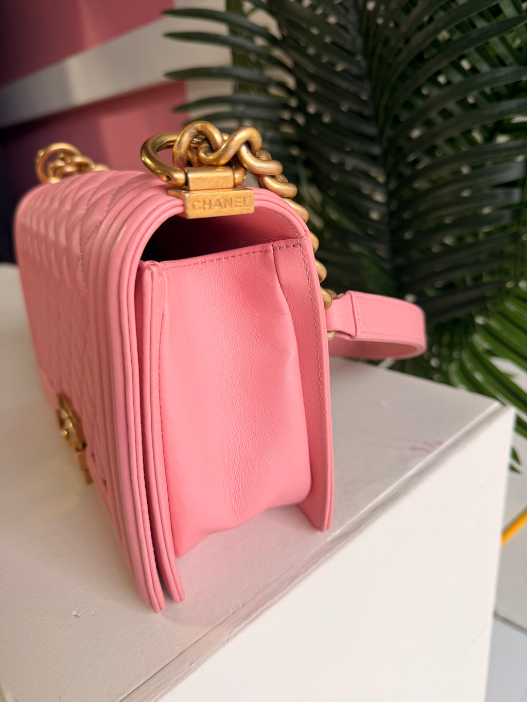 Chanel Boy Bag Medium Pink
