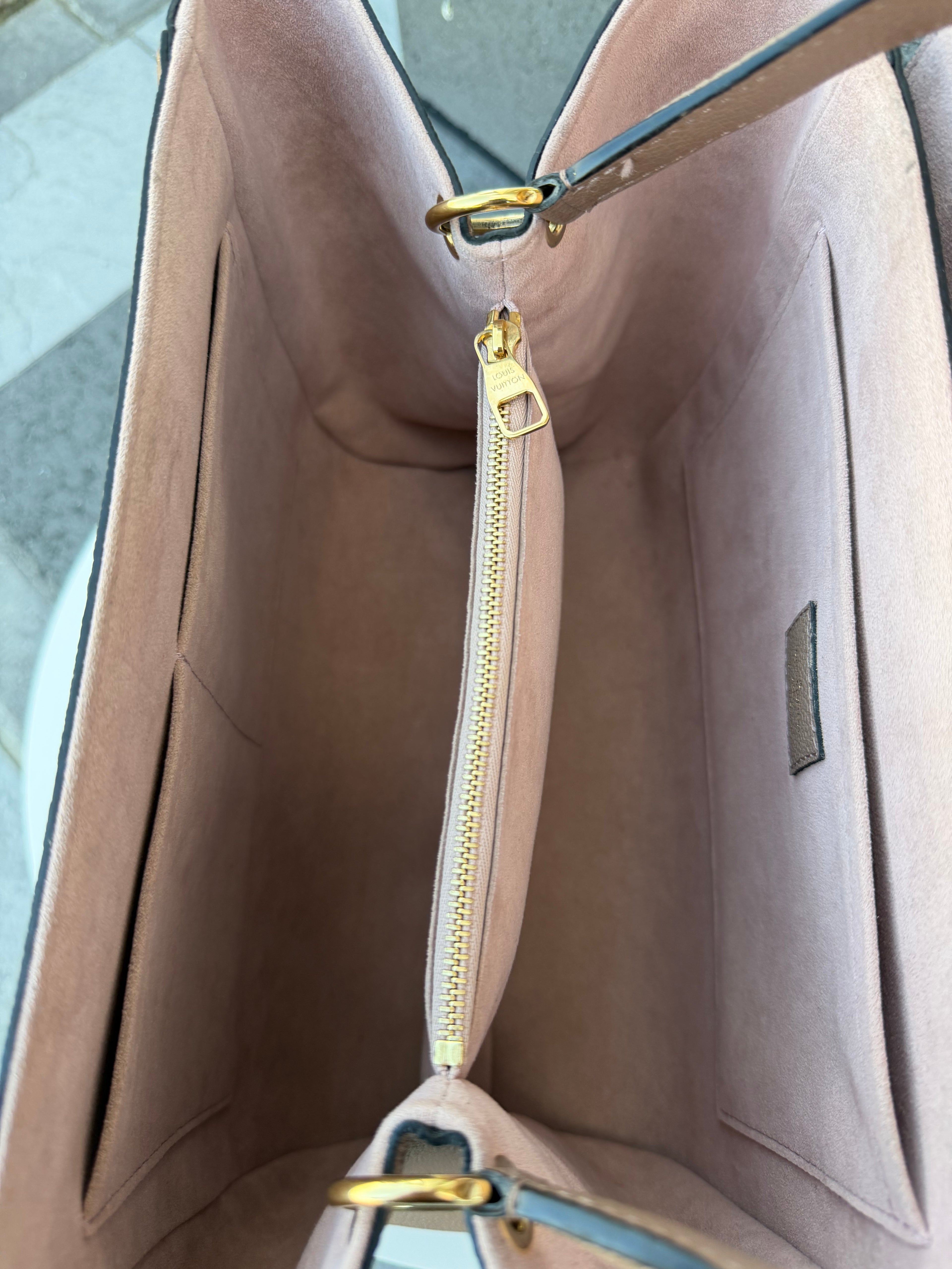 Louis Vuitton Shoulder Bag