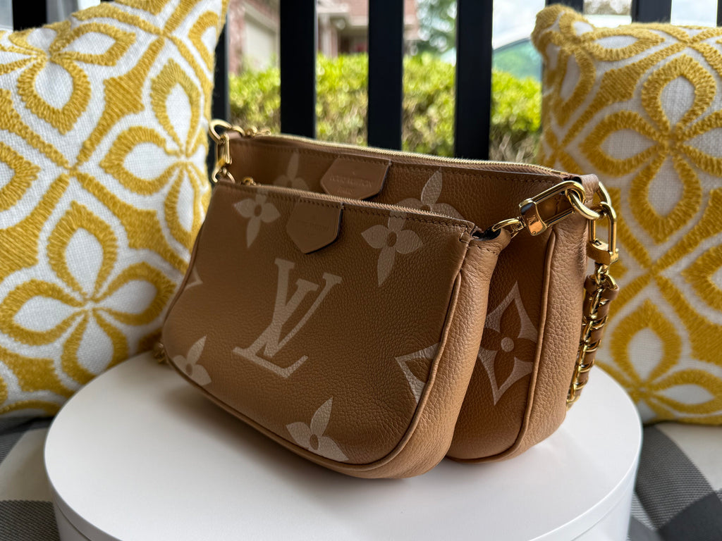 Louis Vuitton Multi Pochette Arizona