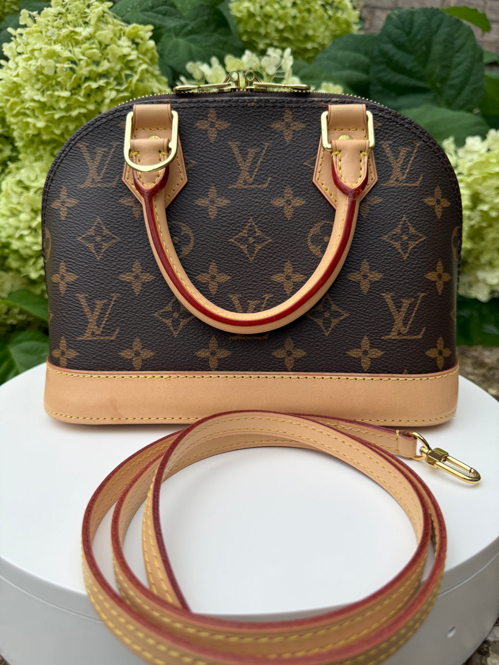 Louis Vuitton Alma Monogram BB