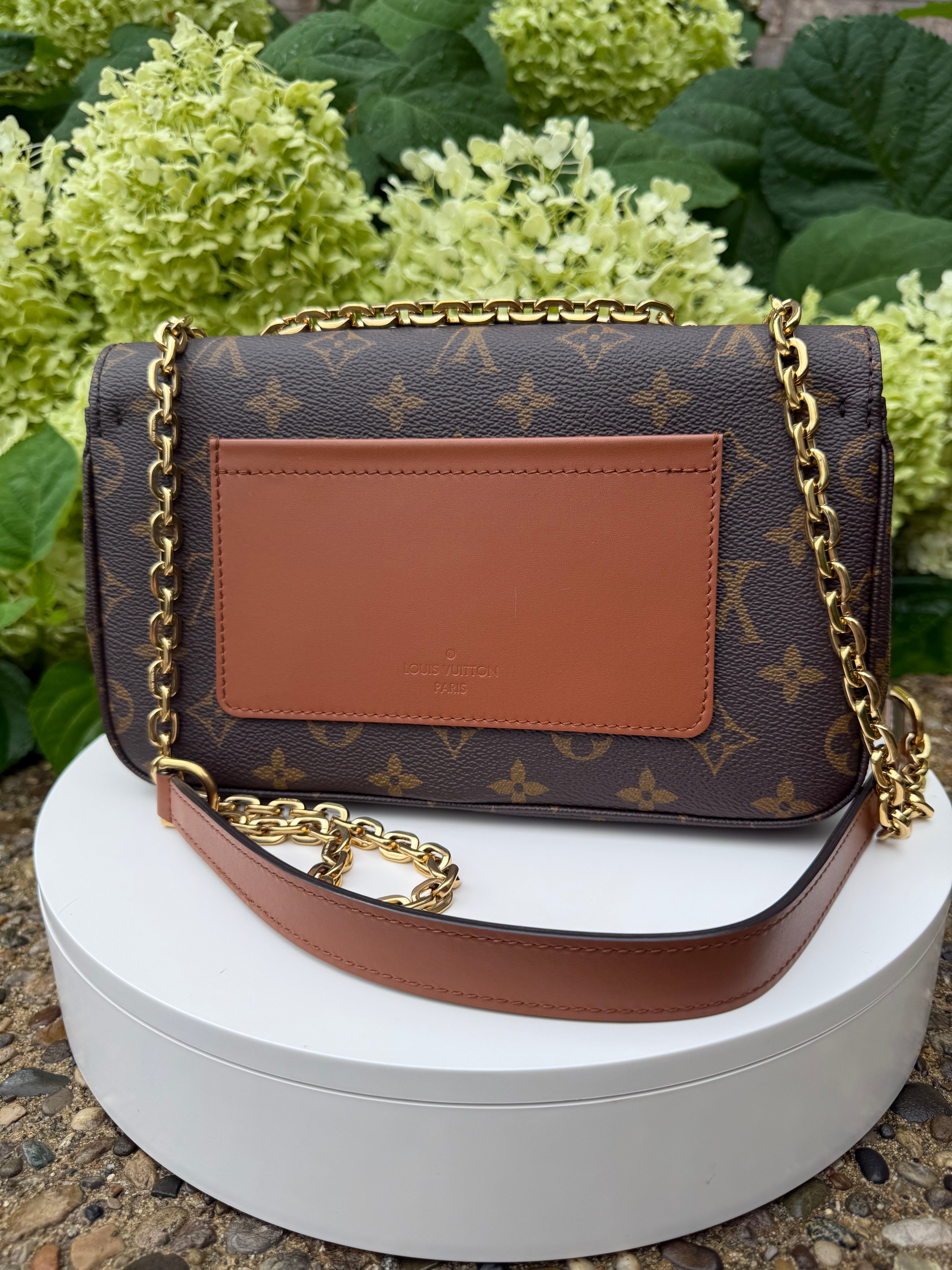 Louis Vuitton Marceau