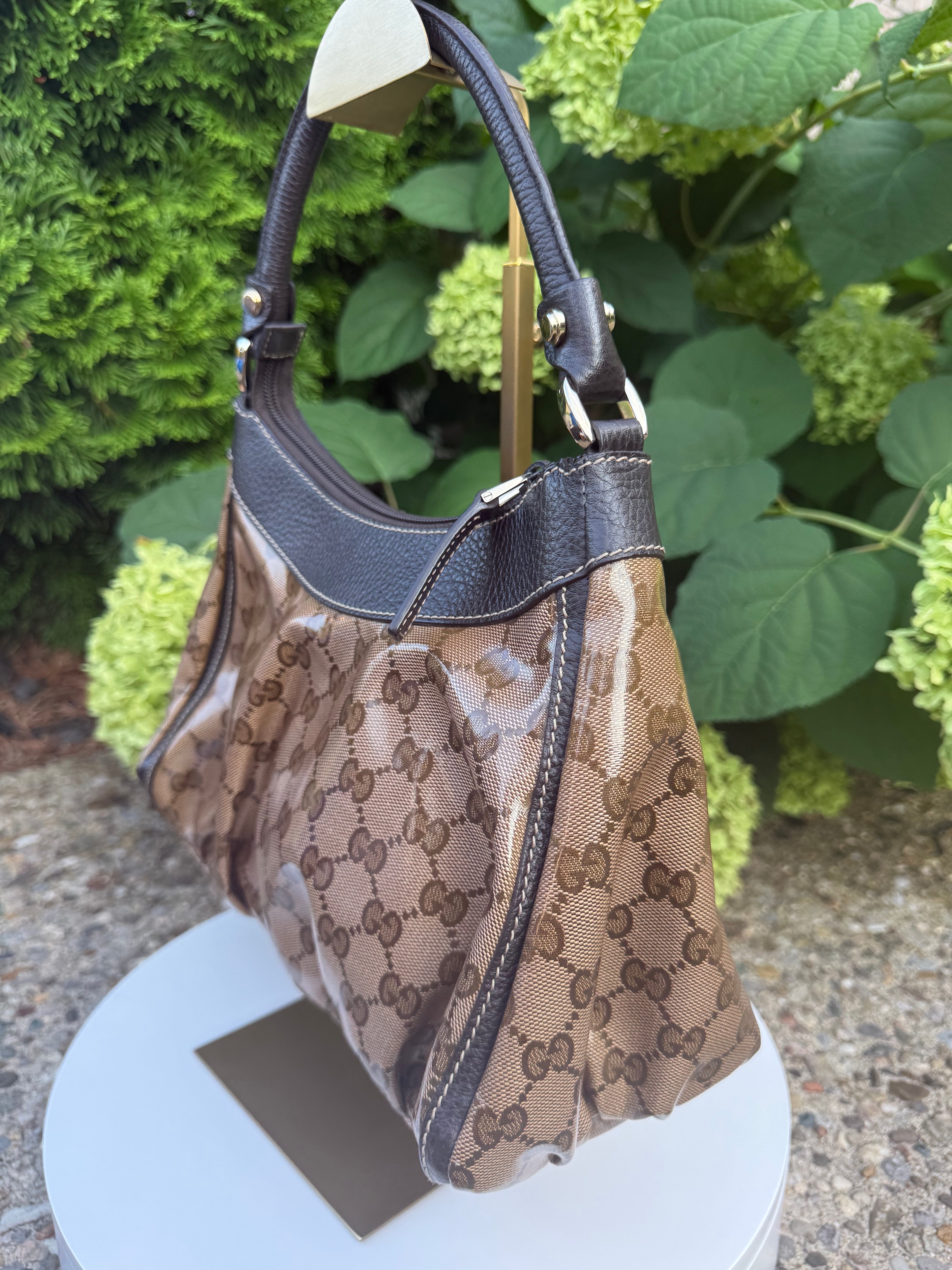 Gucci shoulder bag