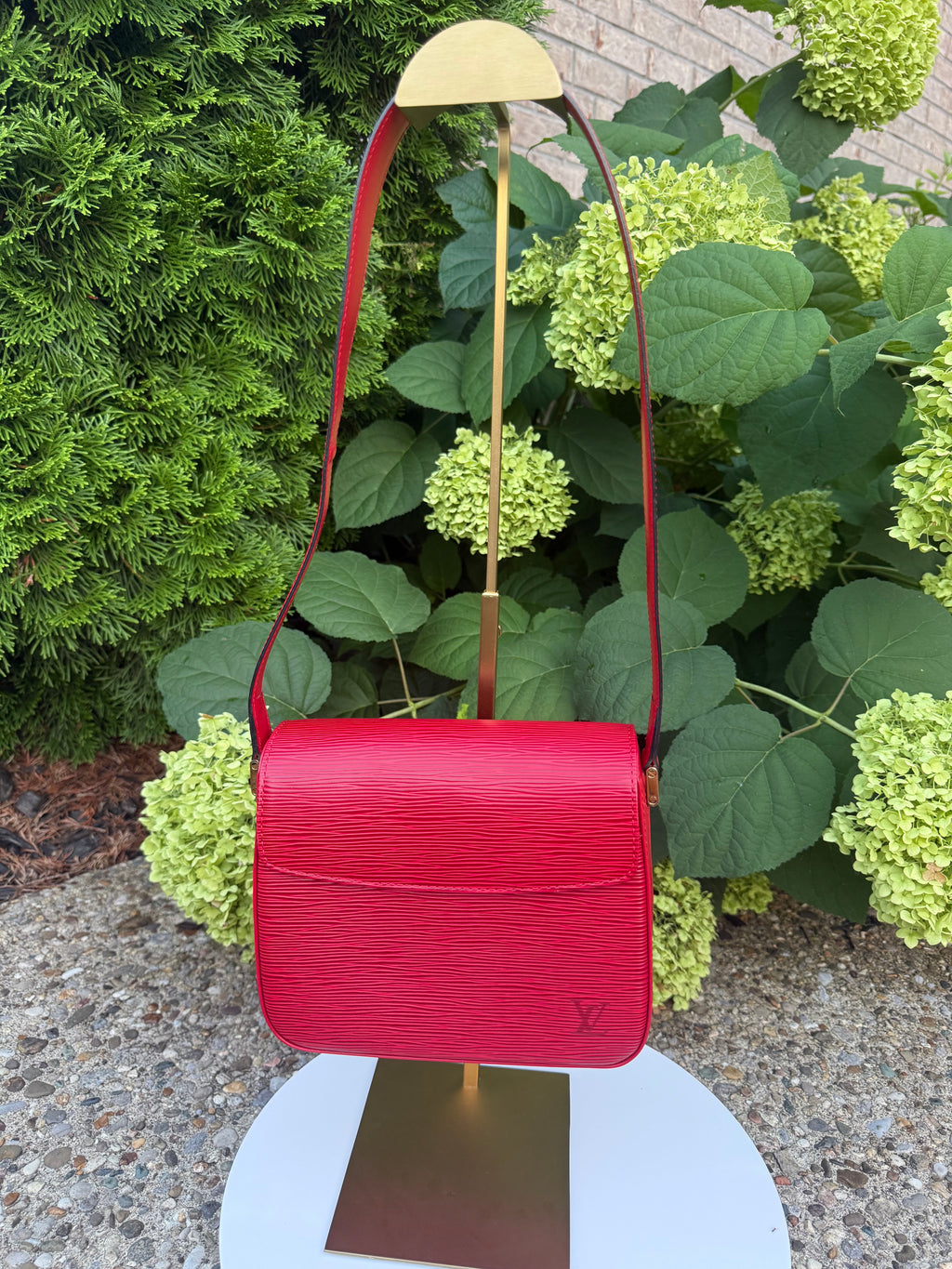 Louis Vuitton epi shoulder bag