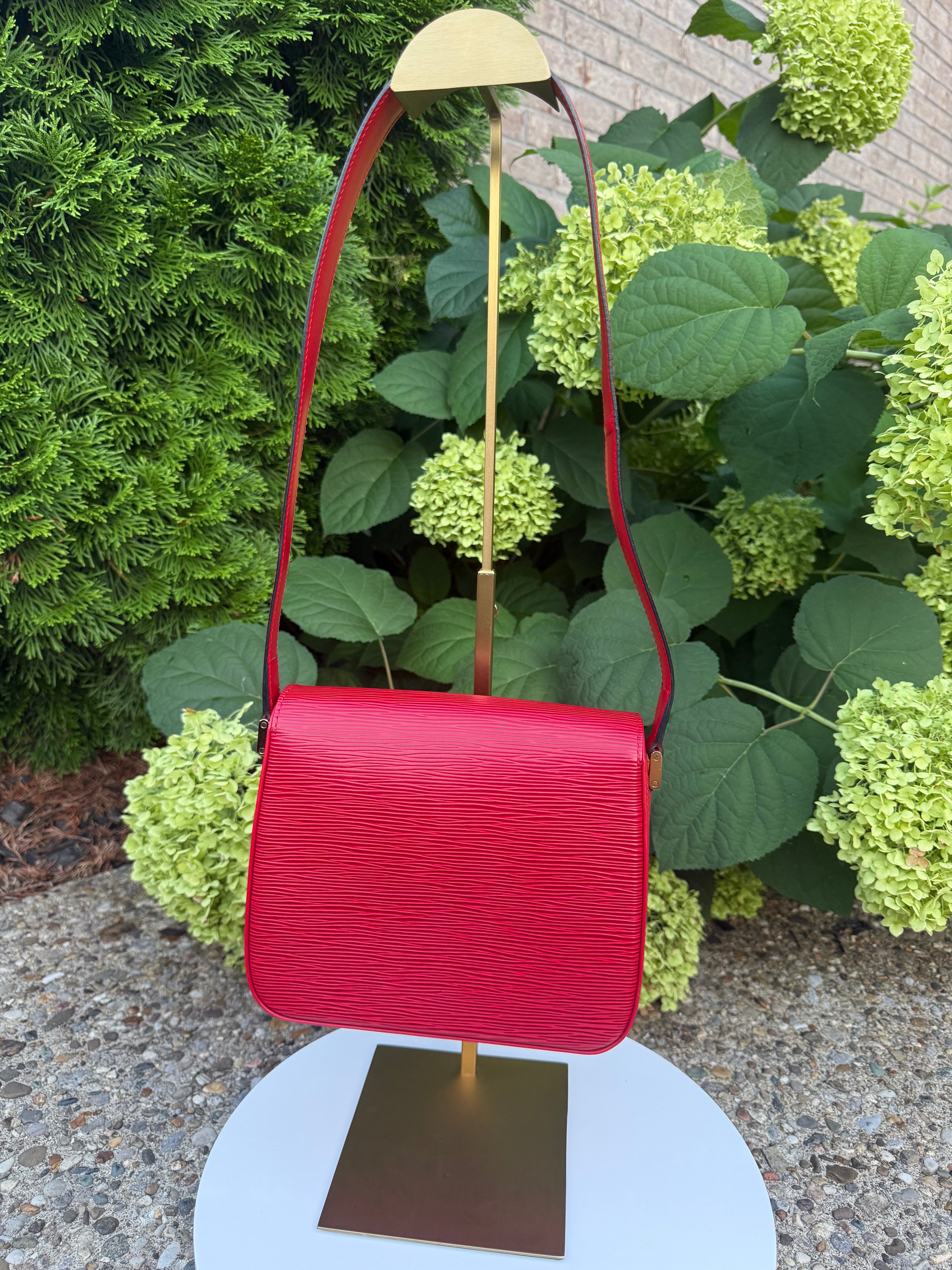 Louis Vuitton epi shoulder bag