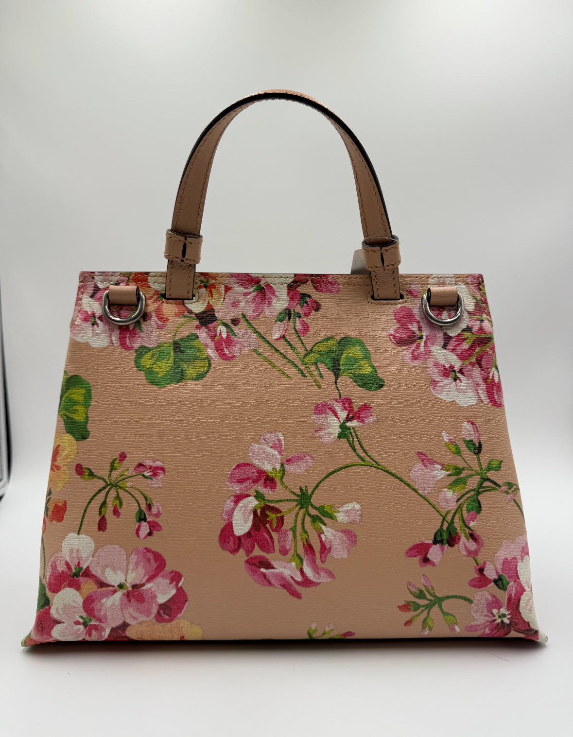 Gucci handbag with a floral pattern